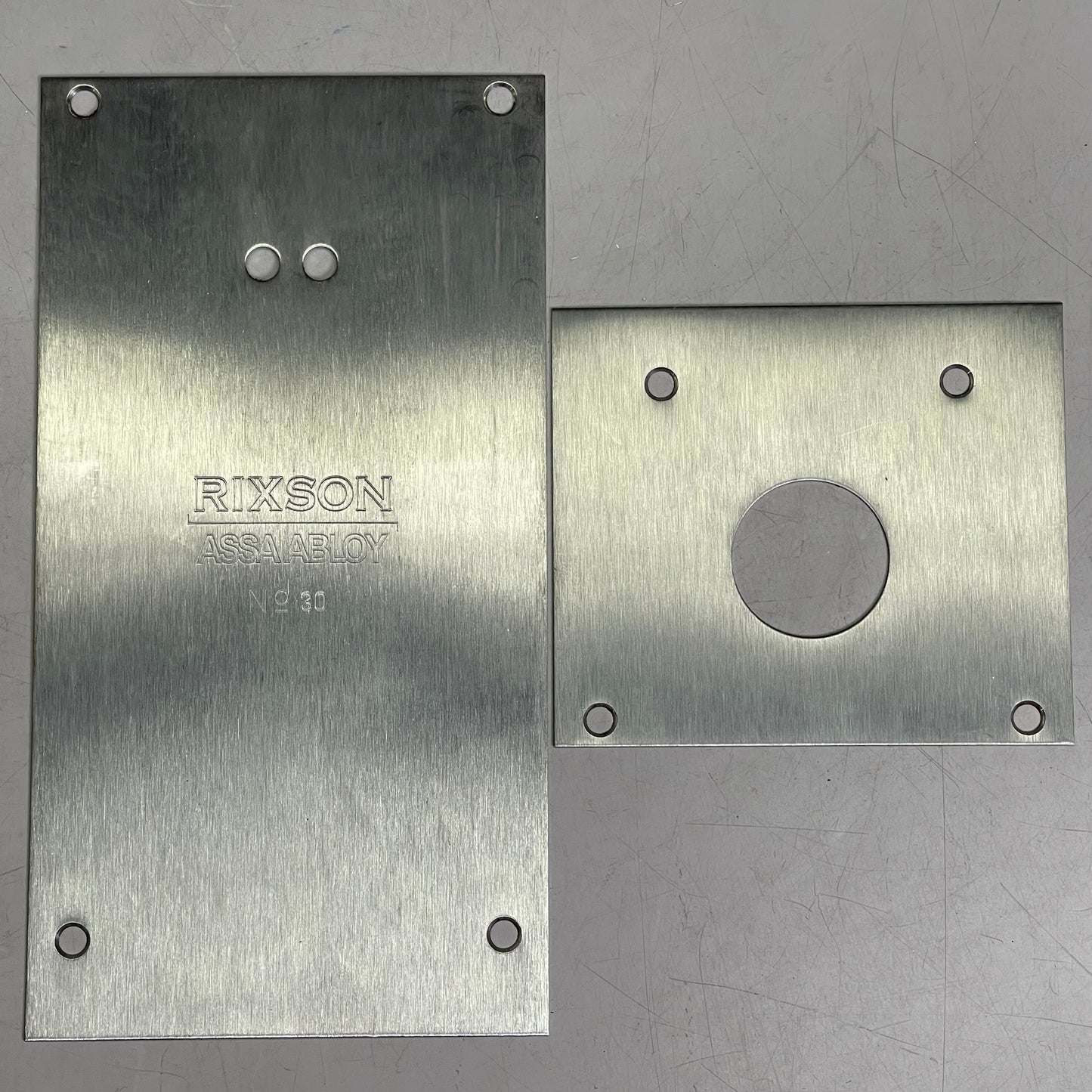 NORTON RIXON 30 Series Floor Plate Pack Heavy Duty Closer Satin Chrome 304020626