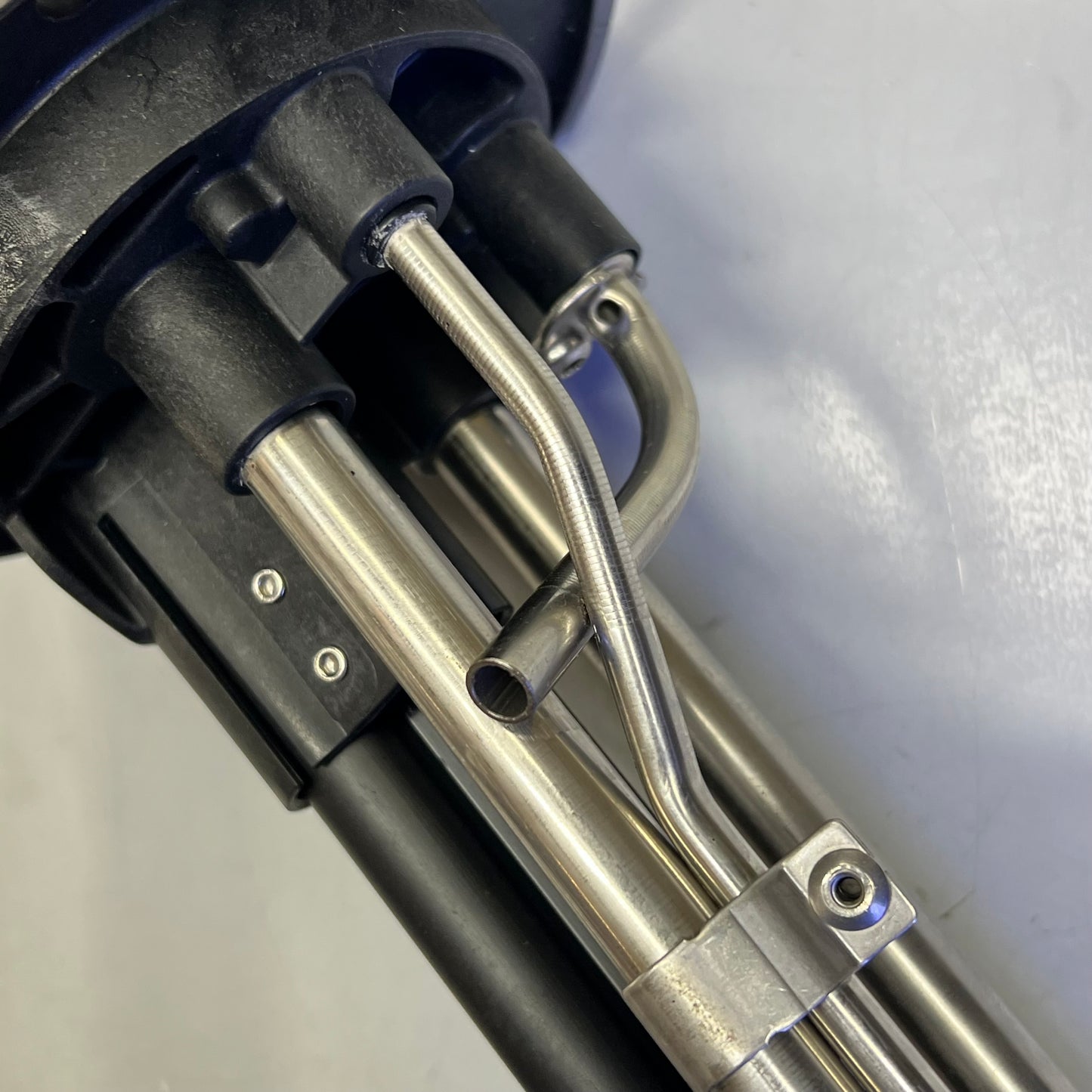 NAVISTAR Genuine International Def Diesel Exhaust Fluid Sensor 5012175R91