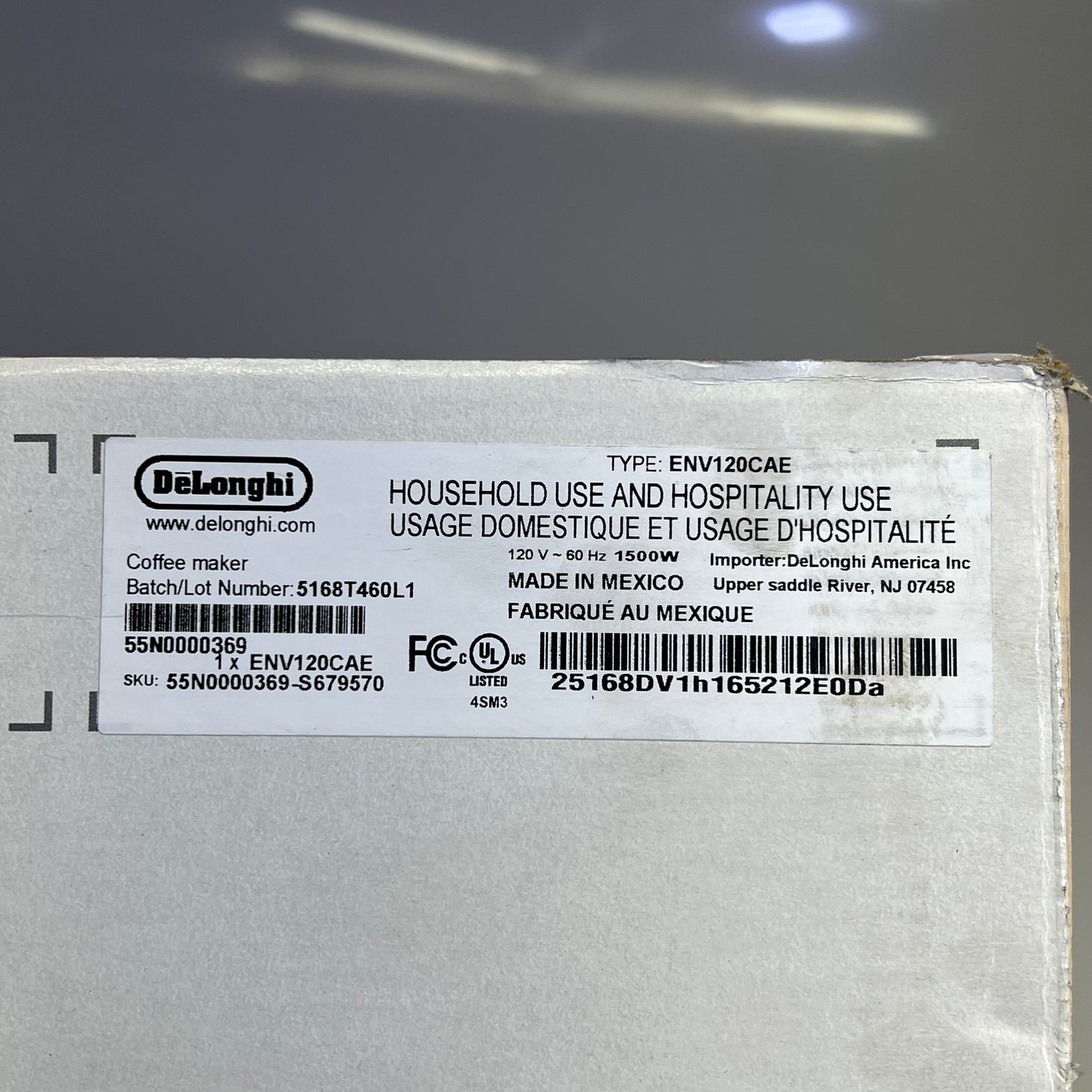 NESPRESSO Ultra Quiet Vertuo Next By De'longhi Coffee Kit Black/Silver ENV120CAE