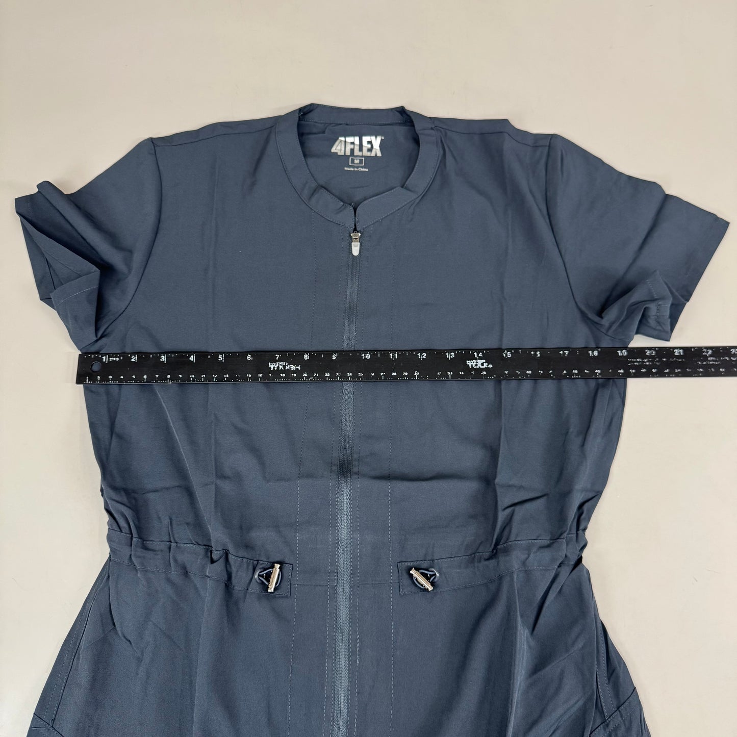 GREEN TOWN 4 Flex Scrubs Jumpsuit Cinch In Waist Women's Sz M Pewter GFX-023AST