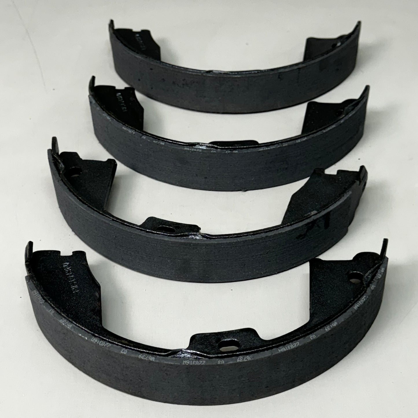 WAGNER QS Drum Brake Shoes Set 8 1/2" x 4" Black Z1043