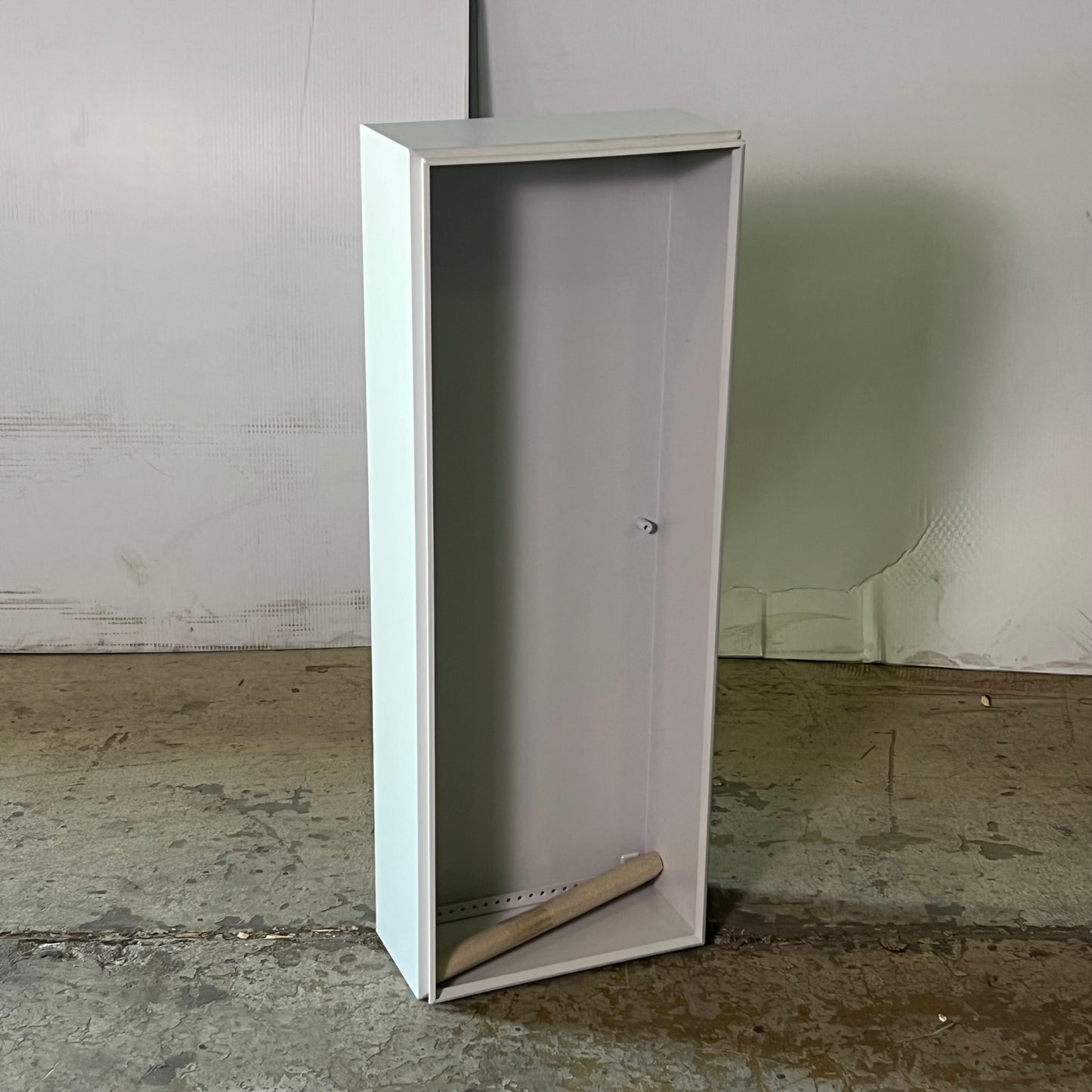 RITTAL Bus Enclosure Sz 12” L x 6” W x 31” H, White KX1613.000