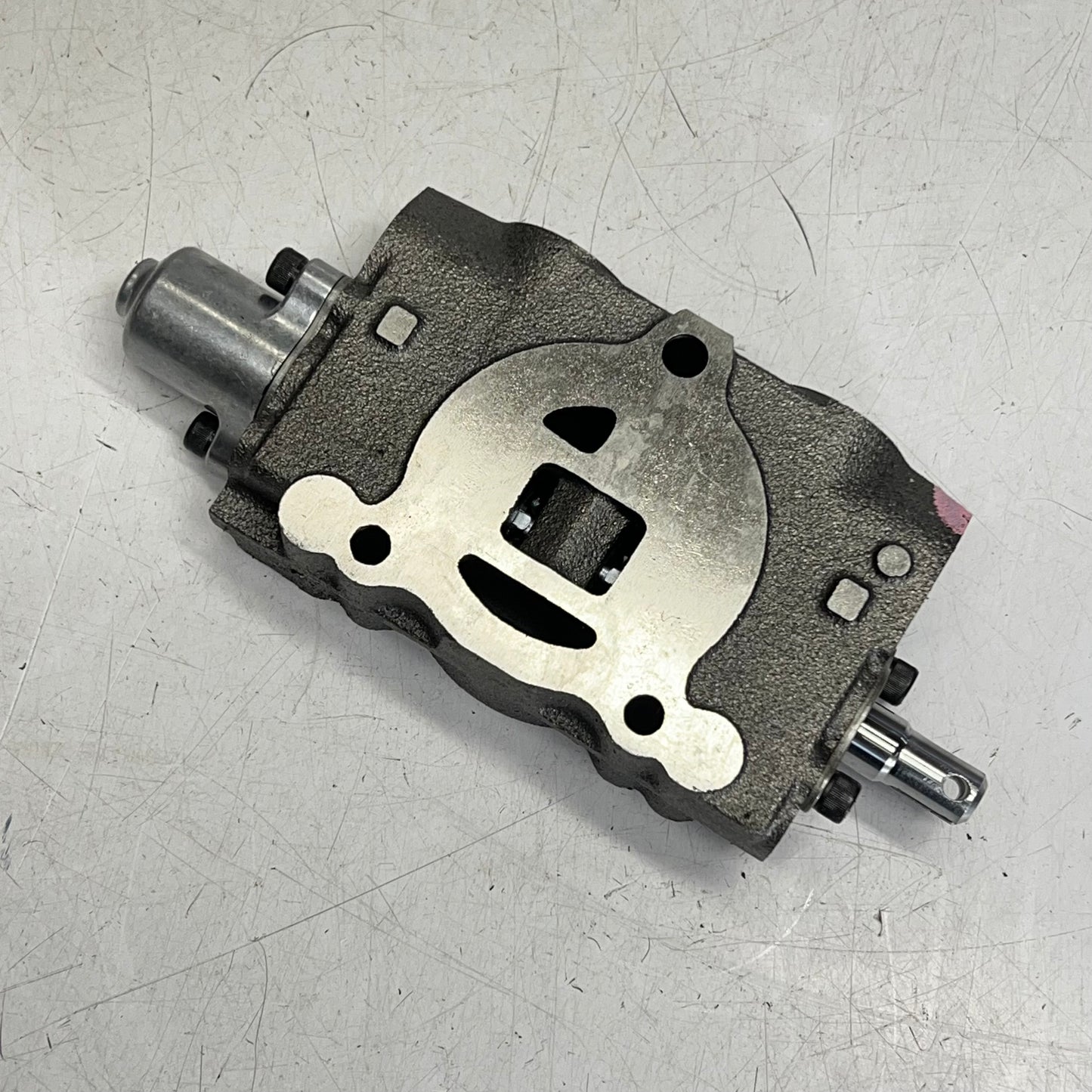 HUSCO Hydraulic Valve Section 5000 Series 3000 PSI Operating Pressure 5002-A1