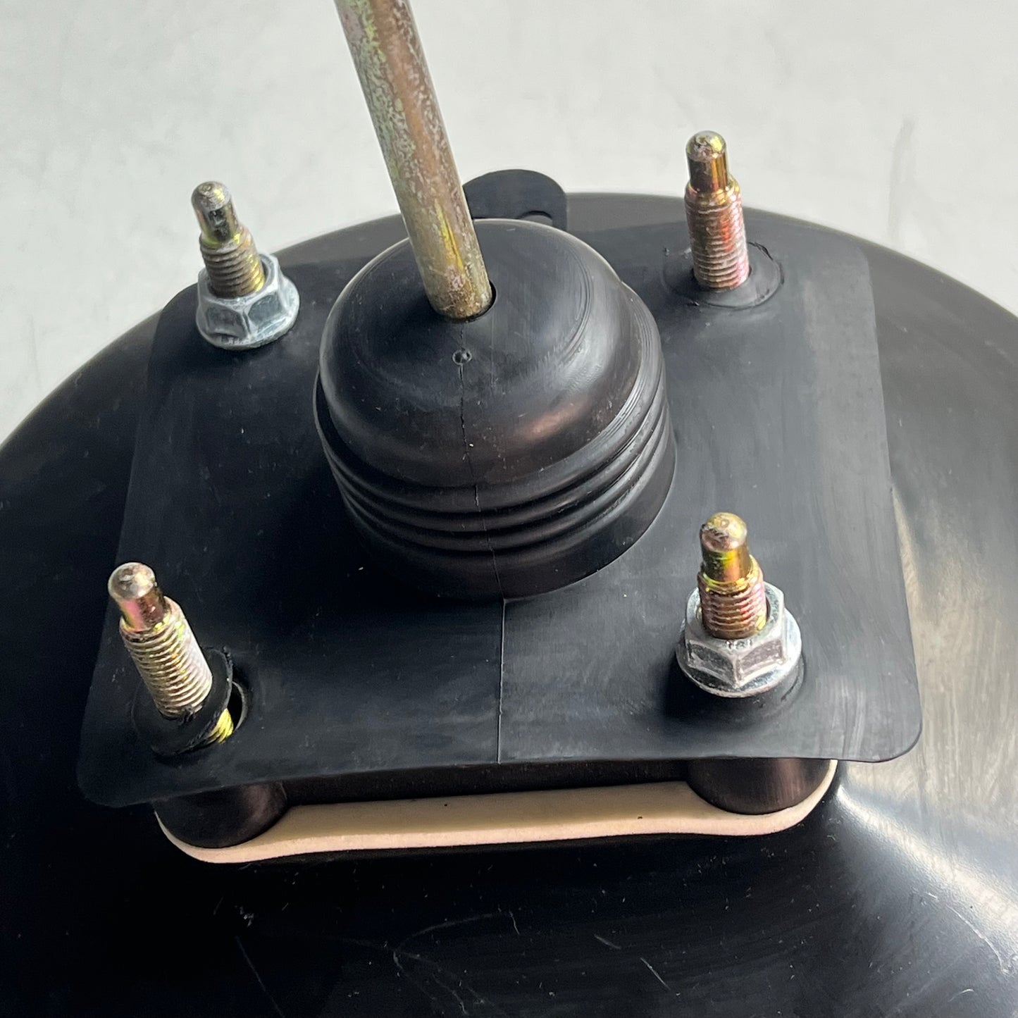 QUALITY BUILT Power Brake Booster Vacuum Standard Replacement B1340 (USED)