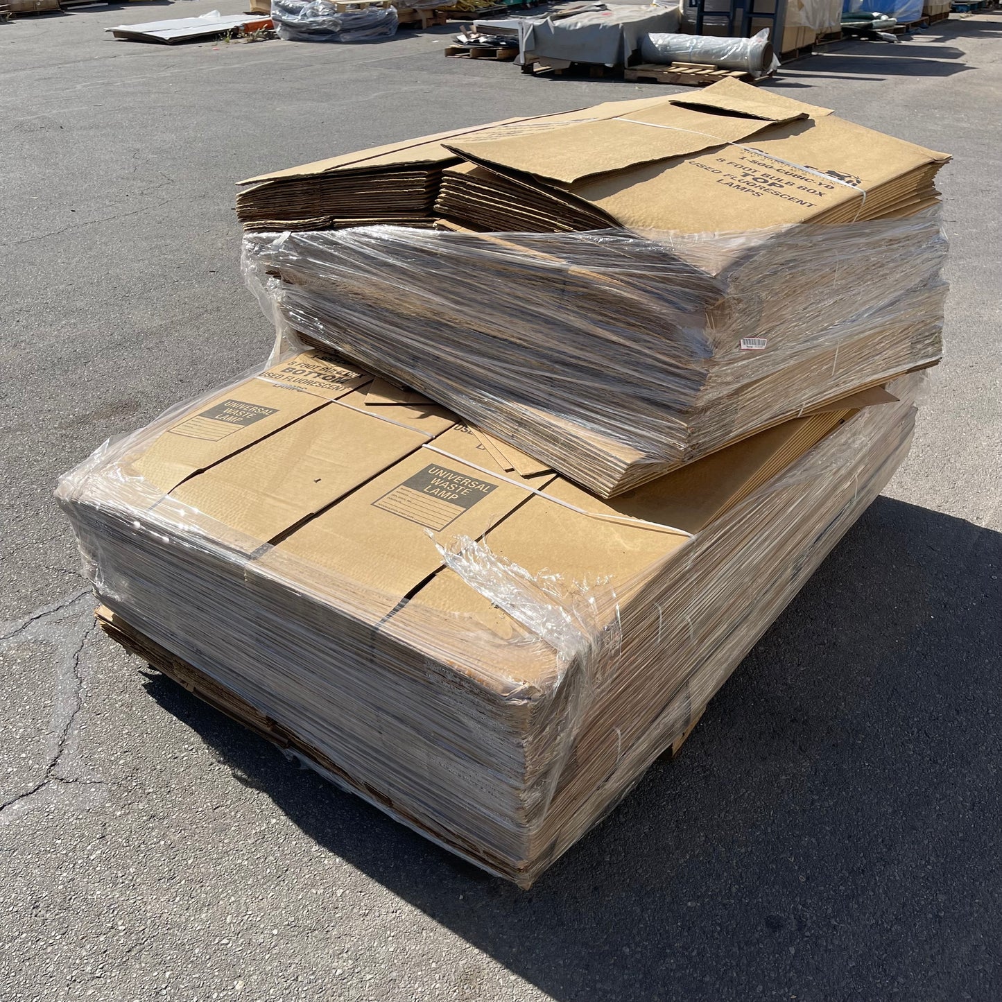 ZA@ Pallet of CLEANEARTH ( Pack) Bulb Cardboard Boxes for Fluorescent Lamps 8 ft (AS-IS)