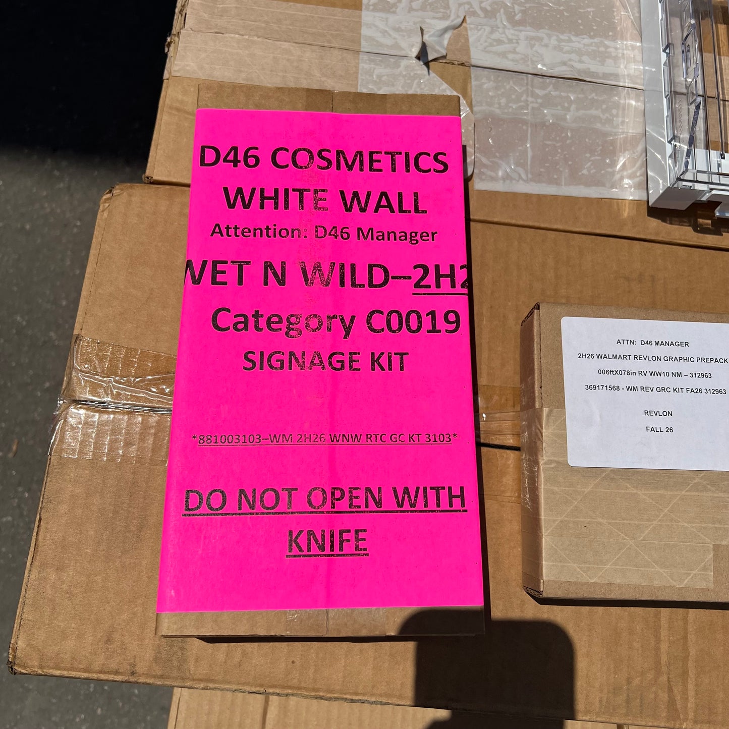 ZA@ Pallet of MIXED Assorted Makeup Displays (AS-IS)