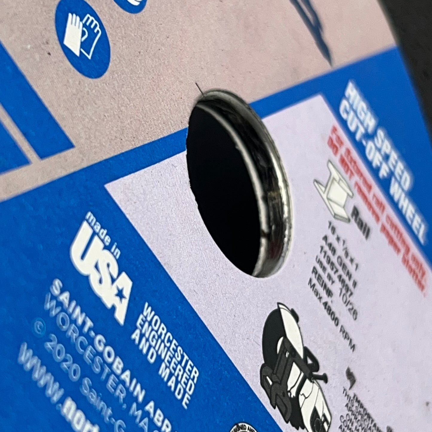 NORTON (2 PACK) RailCut X Coarse Grit Cut-Off Wheel 16" X 1/8" X 1" 66253335024