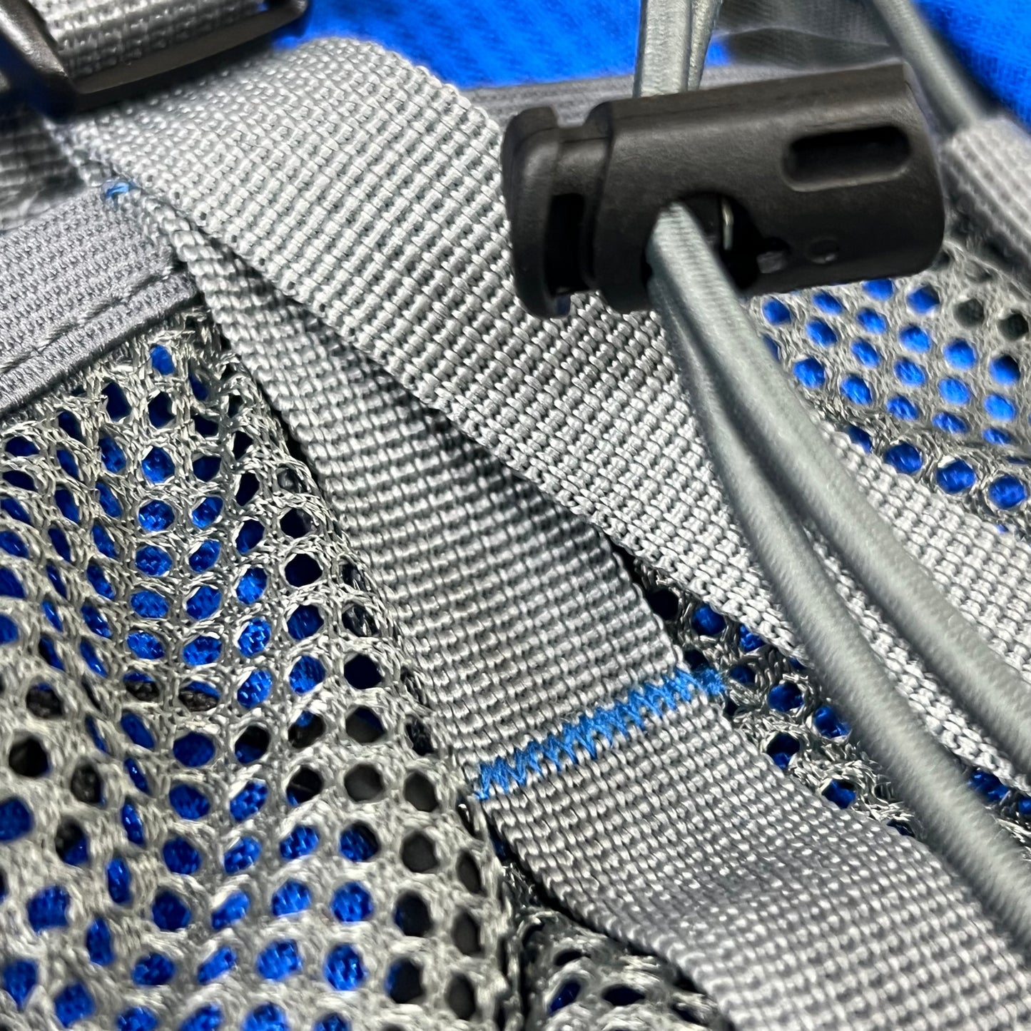 AMERICAN OUTBACK World Famous Hiker Sports Hydration Pack 2L Blue/Grey XHB-049