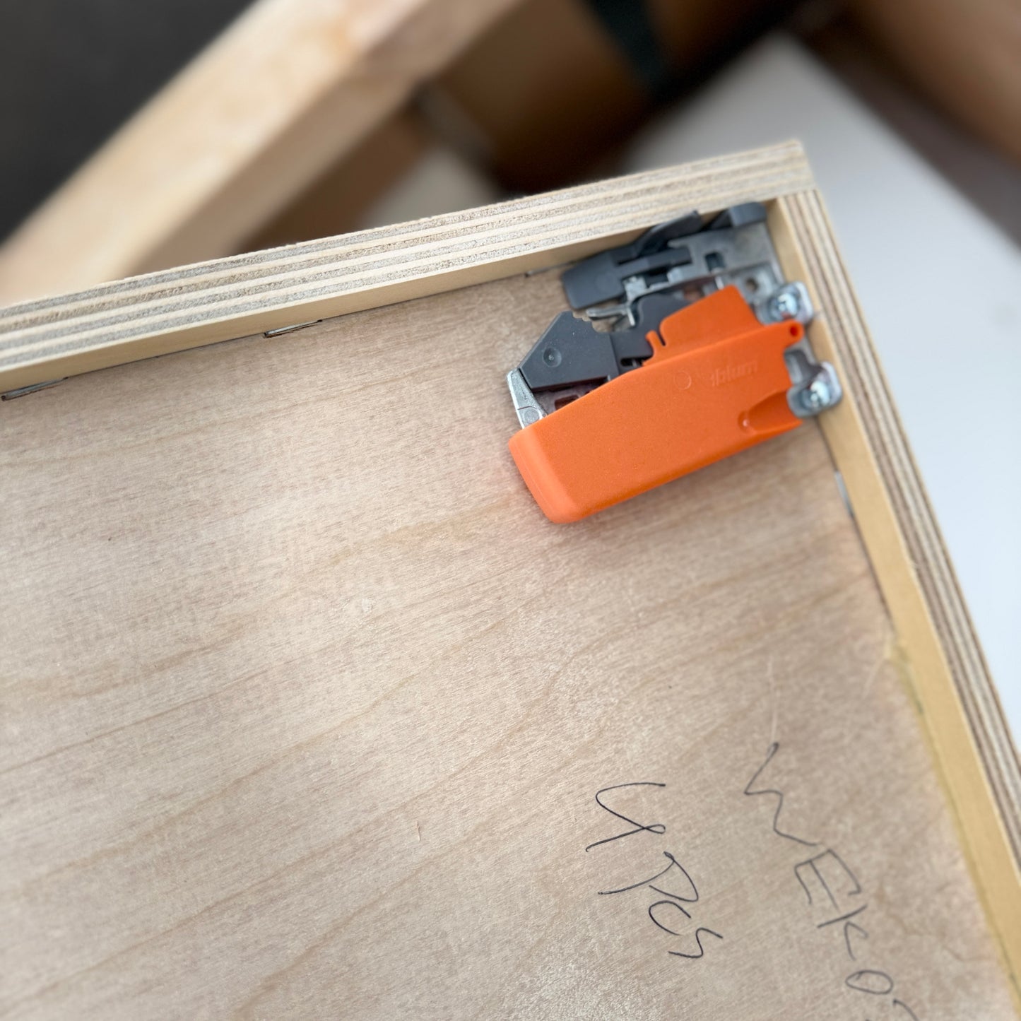 ZA@ Pallet of REBORN CABINETS Pressed Wood Cabinetry Parts Black, White (AS-IS)