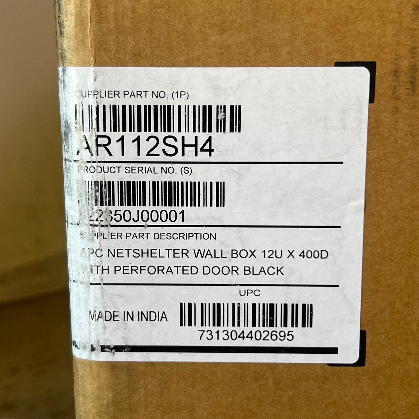 APC Net Shelter Wallmount Enclosure Cabinet Single Hinged Switch 12U  AR112SH4