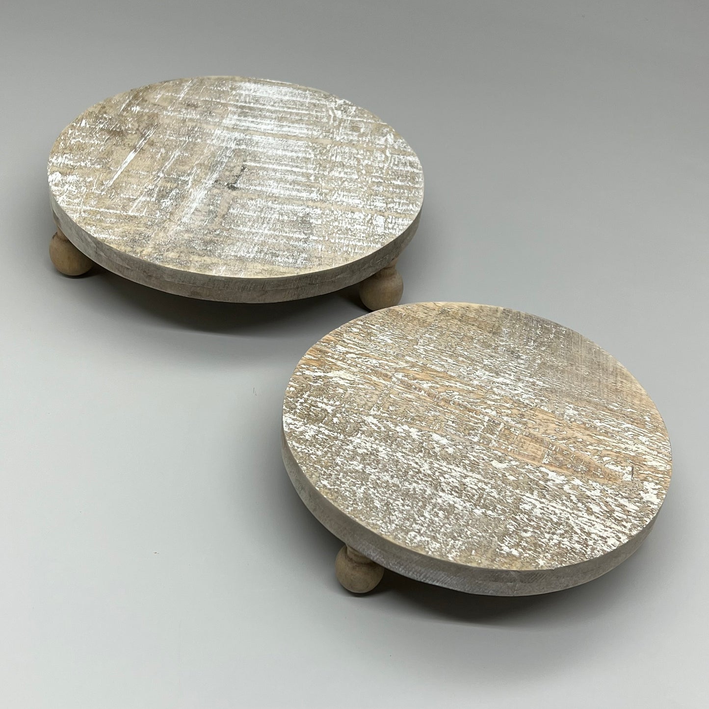 ASHLAND Set of 2 Round Wood Trays From Warm Heritage Collection Pinewood 736102