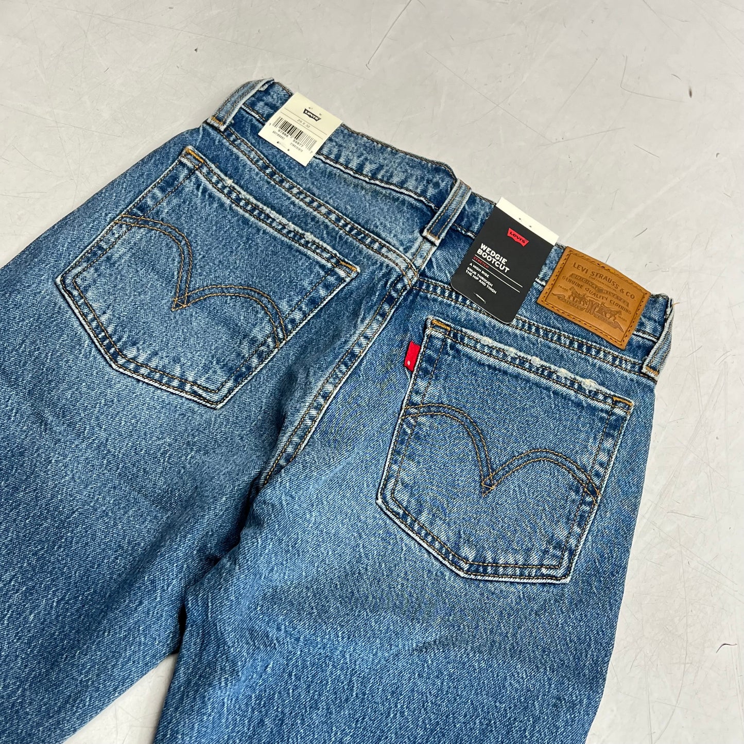 LEVIS High Rise Wedgie Bootcut Jeans Women's Sz 26x32 Fair Point Psk A87100002