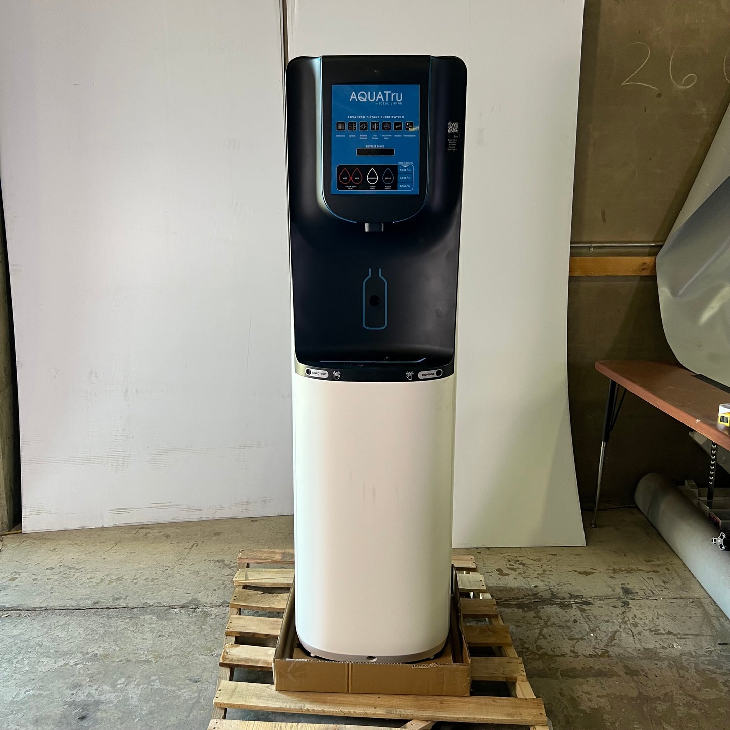 AQUATRU Advanced 7-Stage Purification 120V 50PSI, White & Black ATFS-3-W