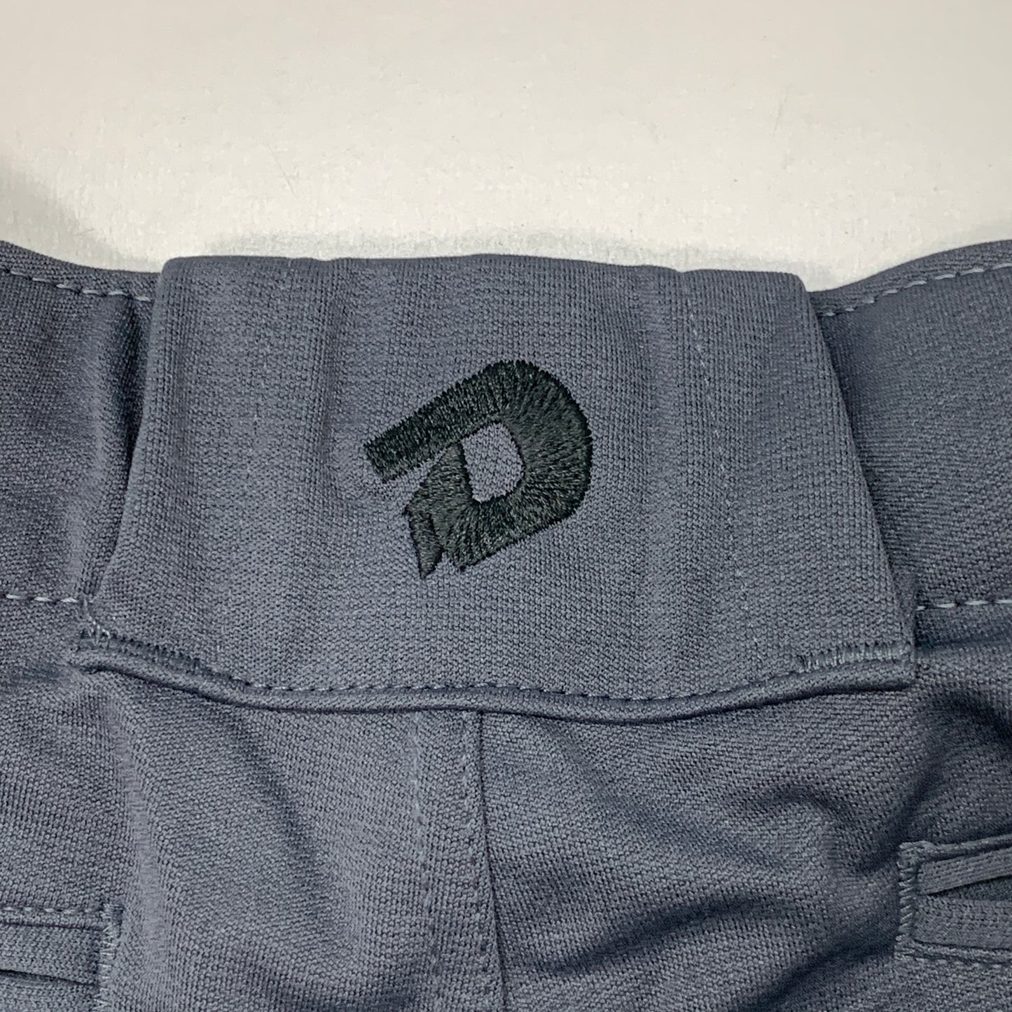 DEMARINI Fierce Fastpitch Belted Softball Pant Women's Sz M Grey WTD3040CHM