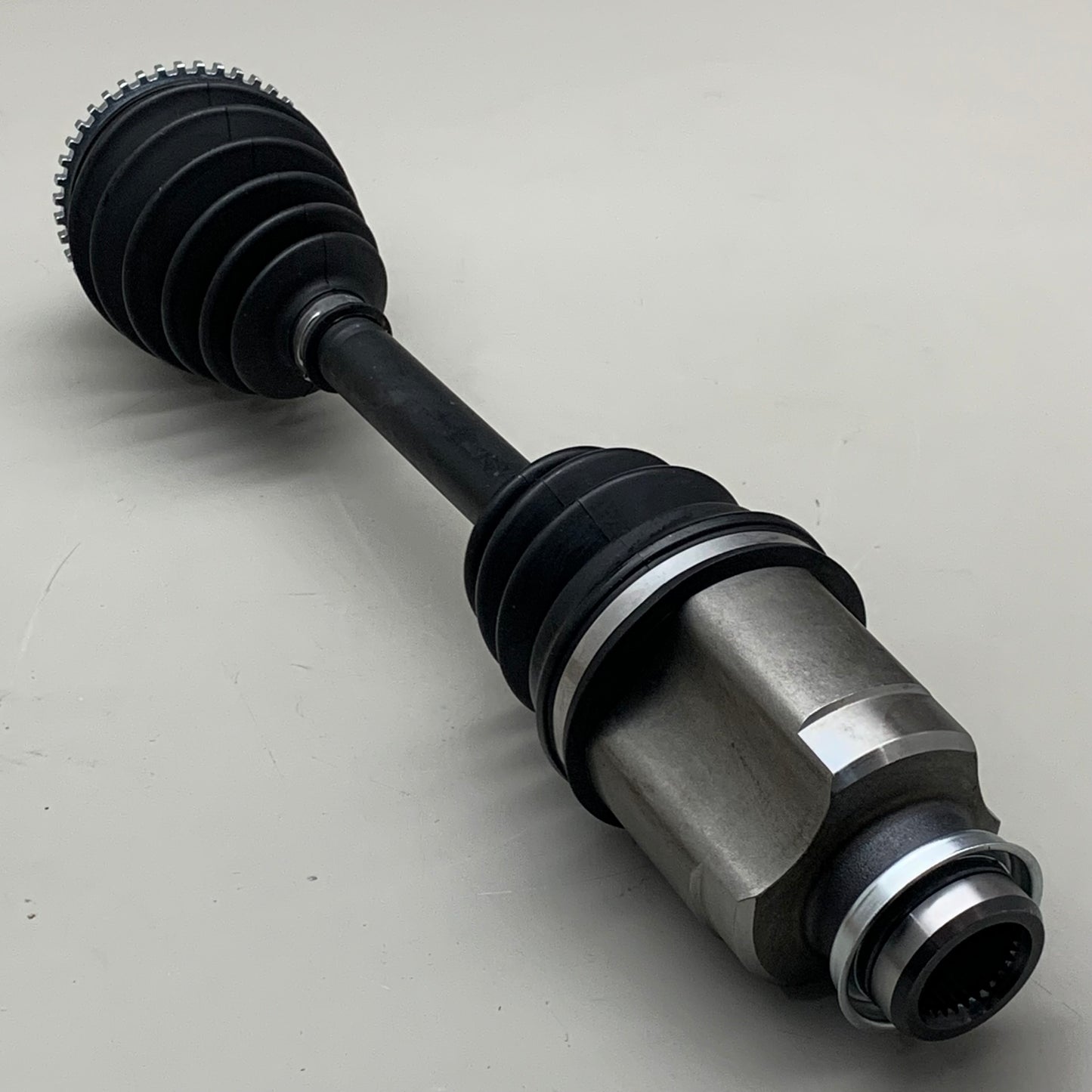 NAPA CV Drive Axle Grooved 28 Spline 20.61" for Ford/Lincoln/Mercury 94-9196