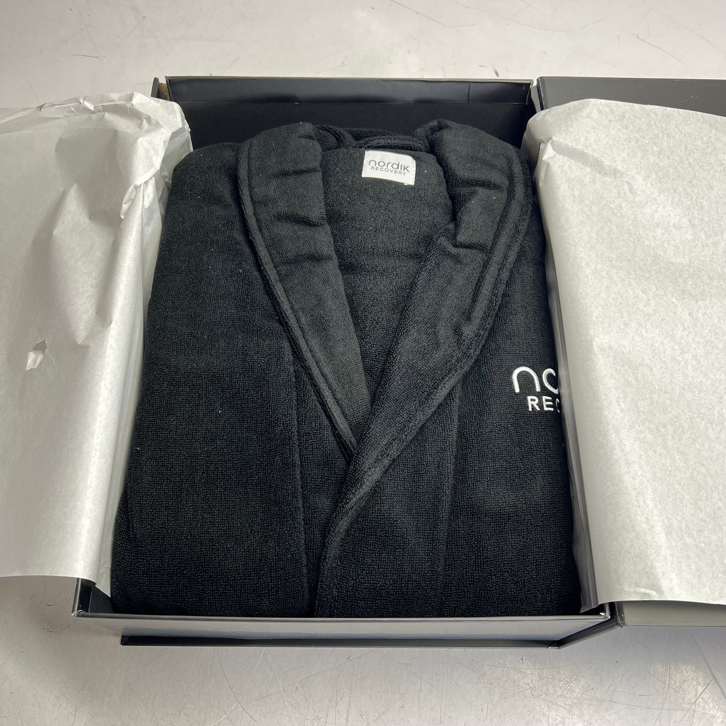 NORDIK RECOVERY Retreat Robe Ultra Plush Terry One Size Black BR-BL-1FA