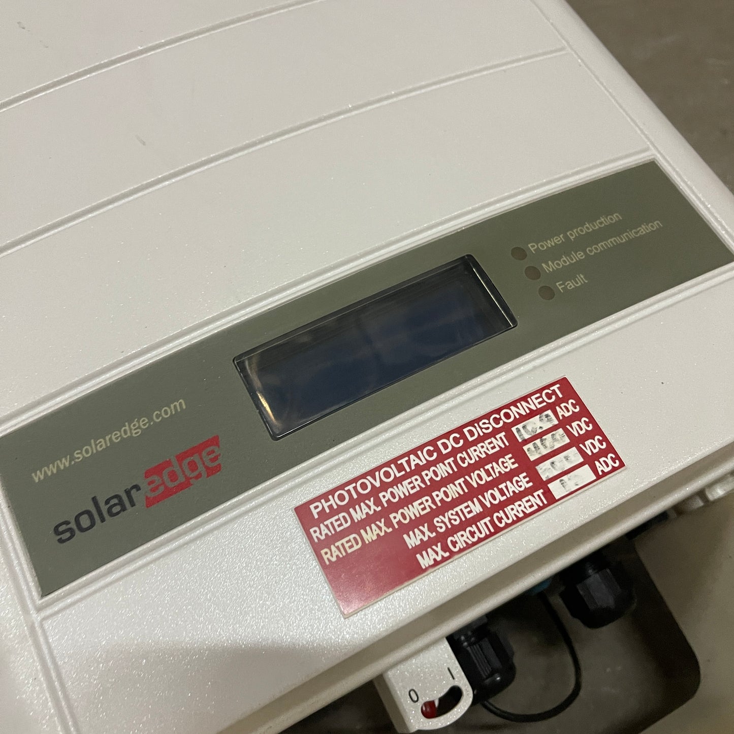 ZA@ SOLAREDGE Storedge Inverter Equipment SE3800A & BCU-1PH-USS (Pre-Owned, AS-IS)