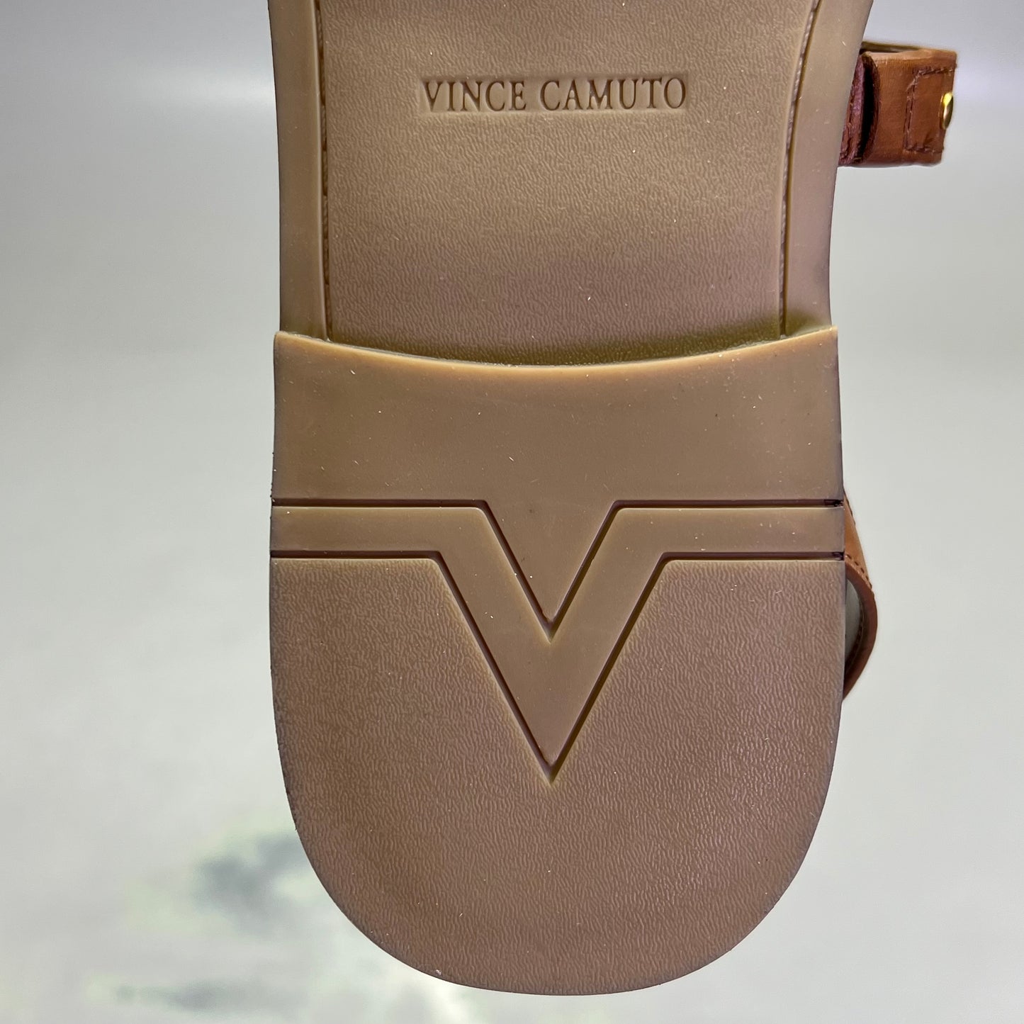 VINCE CAMUTO Leather Studded Gladiator Sandals Women's Sz 9M Caramelo VC-Claira