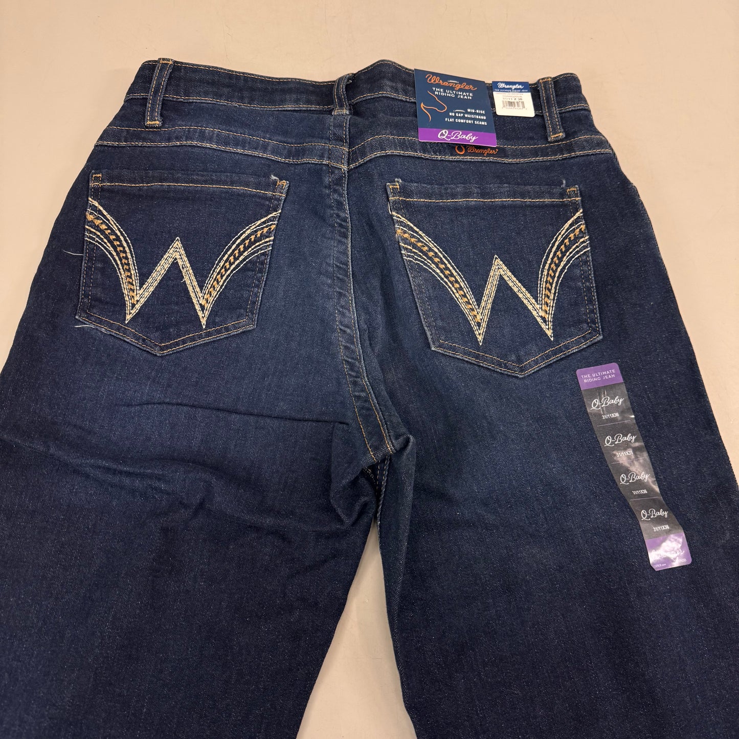 WRANGLER The Ulitmate Riding Jean Q-Baby Mid-Rise 31/11 x 36 Avery 10WRQ20VA
