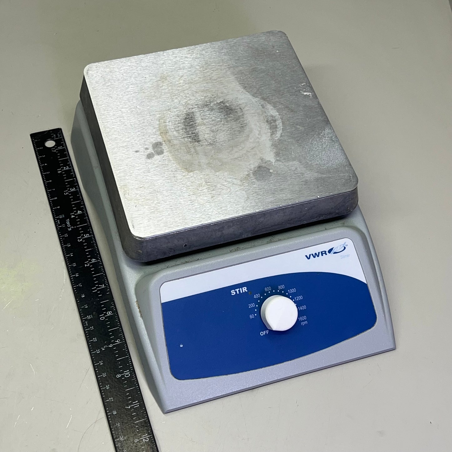 VWR Magnetic Stirrer Aluminum Made In USA 7"x7" Platform 12365-386 (Used)