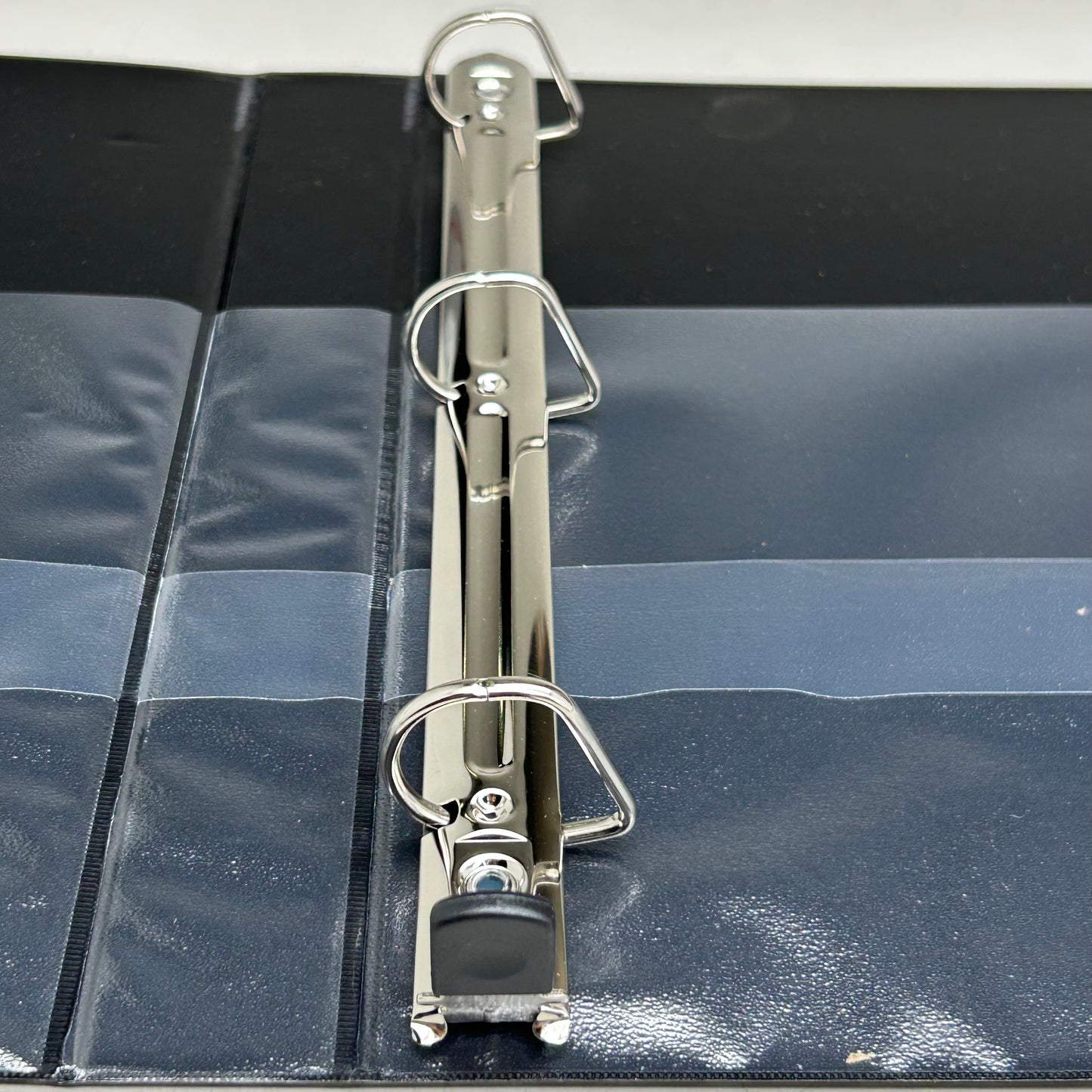 STAPLES (3 Pack) Heavy Duty 3-Ring Binder W/ 4 Pockets 11"x10.5"x1" Black ST56231B