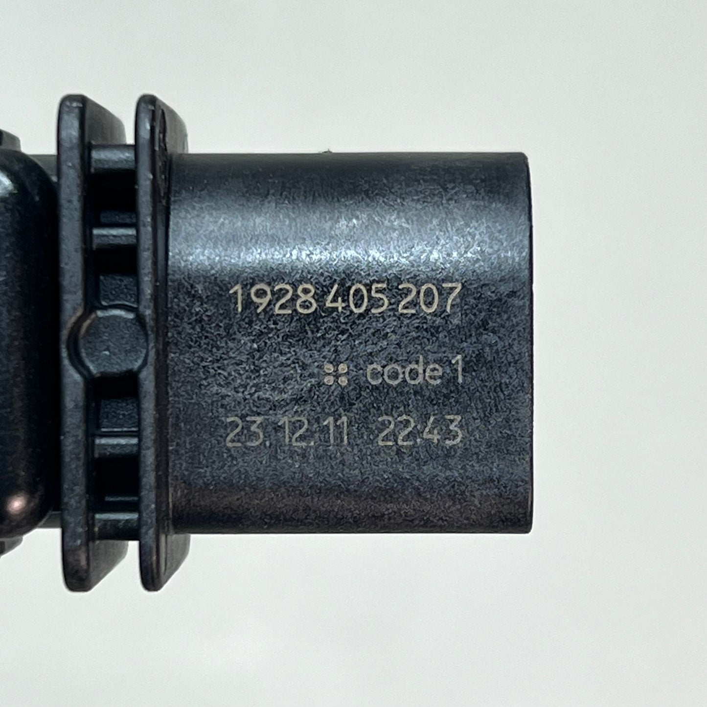 BOSCH Oxygen Sensor Threaded Mounting Man Connector OE Quality 17475