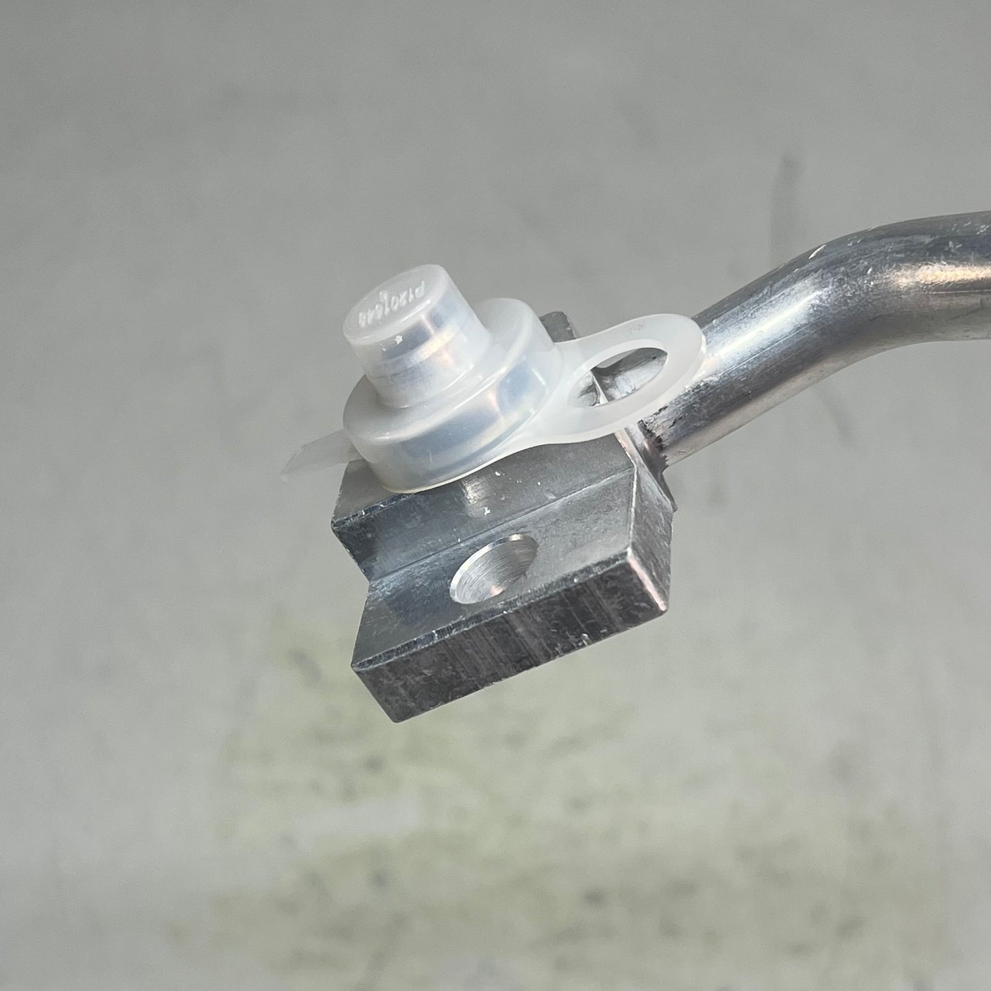 FOUR SEASONS A/C Hose Assembly For Ford Excursion 2WD & Excursion 4WD 55908