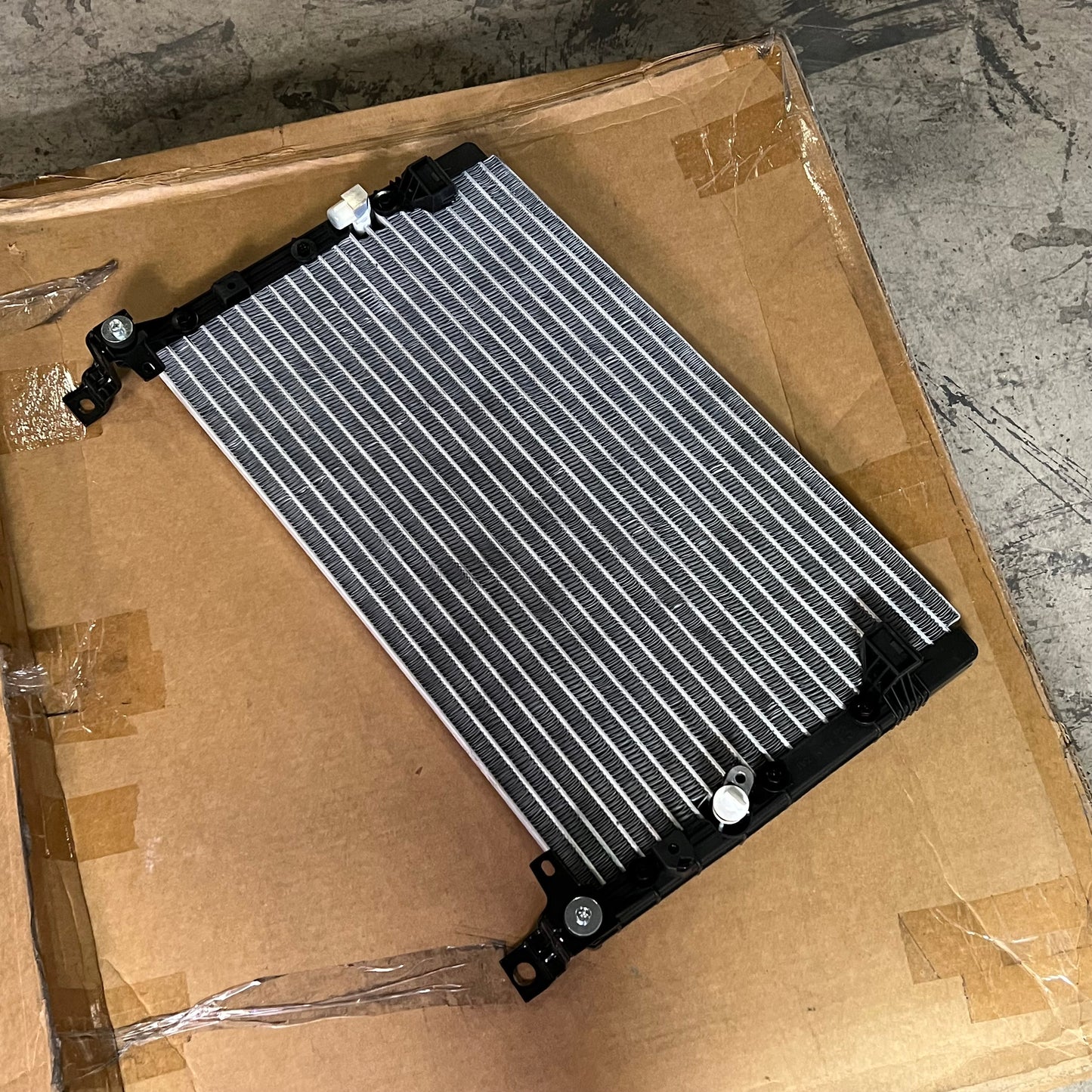 DENSO A/c Condenser for Toyotas Tacoma 2001-04 477-0504