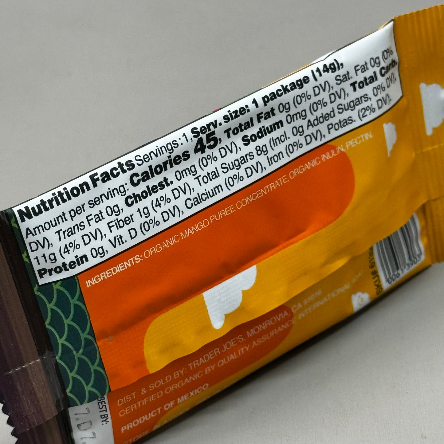 TRADER JOE'S (24 PACK) Organic Mango Peel Fruit Leather Buttons 0.5 oz 08/26