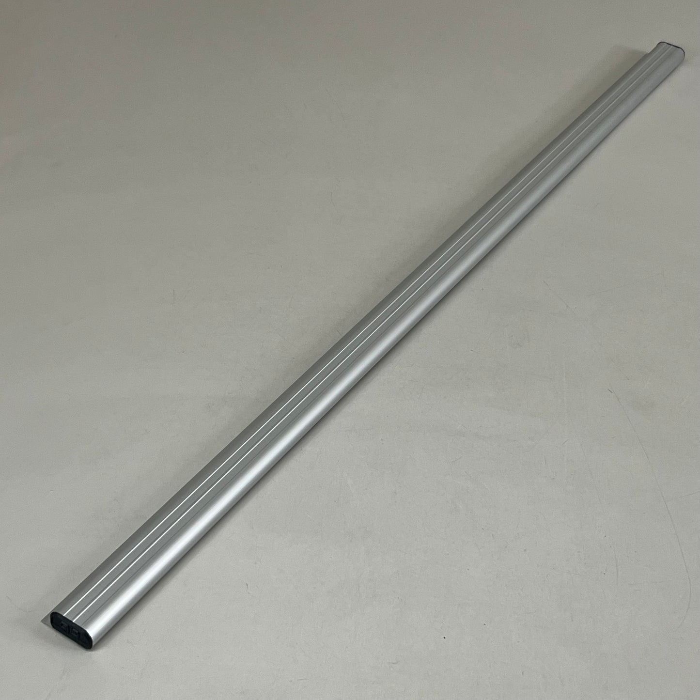 ADVANTUS Grip-A-Strip Display Rail 36x1.5 Aluminum Finish 091141020057
