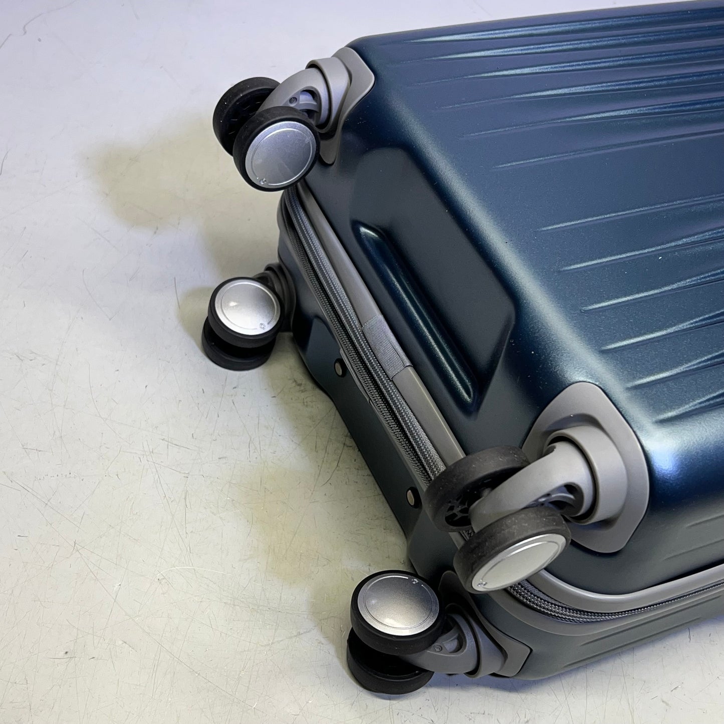 SAMSONITE Opto 3 Carry Suitcase 360° Spinner Wheels 19" X 13"x9" Frost Teal