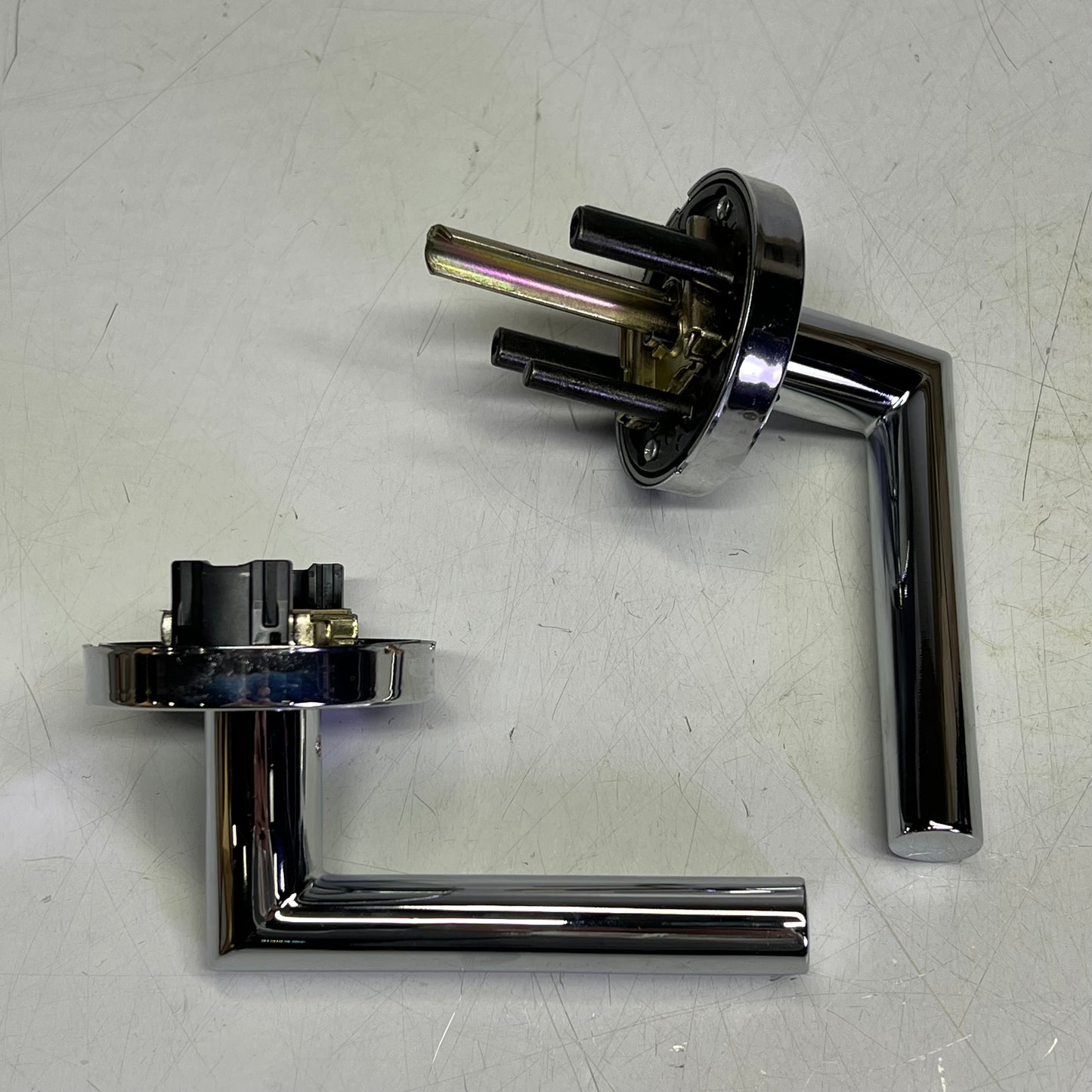 KWIKSET Milan Passage Hall/Closet Door Handle Polished Chrome 720MILRDT266ALRCS