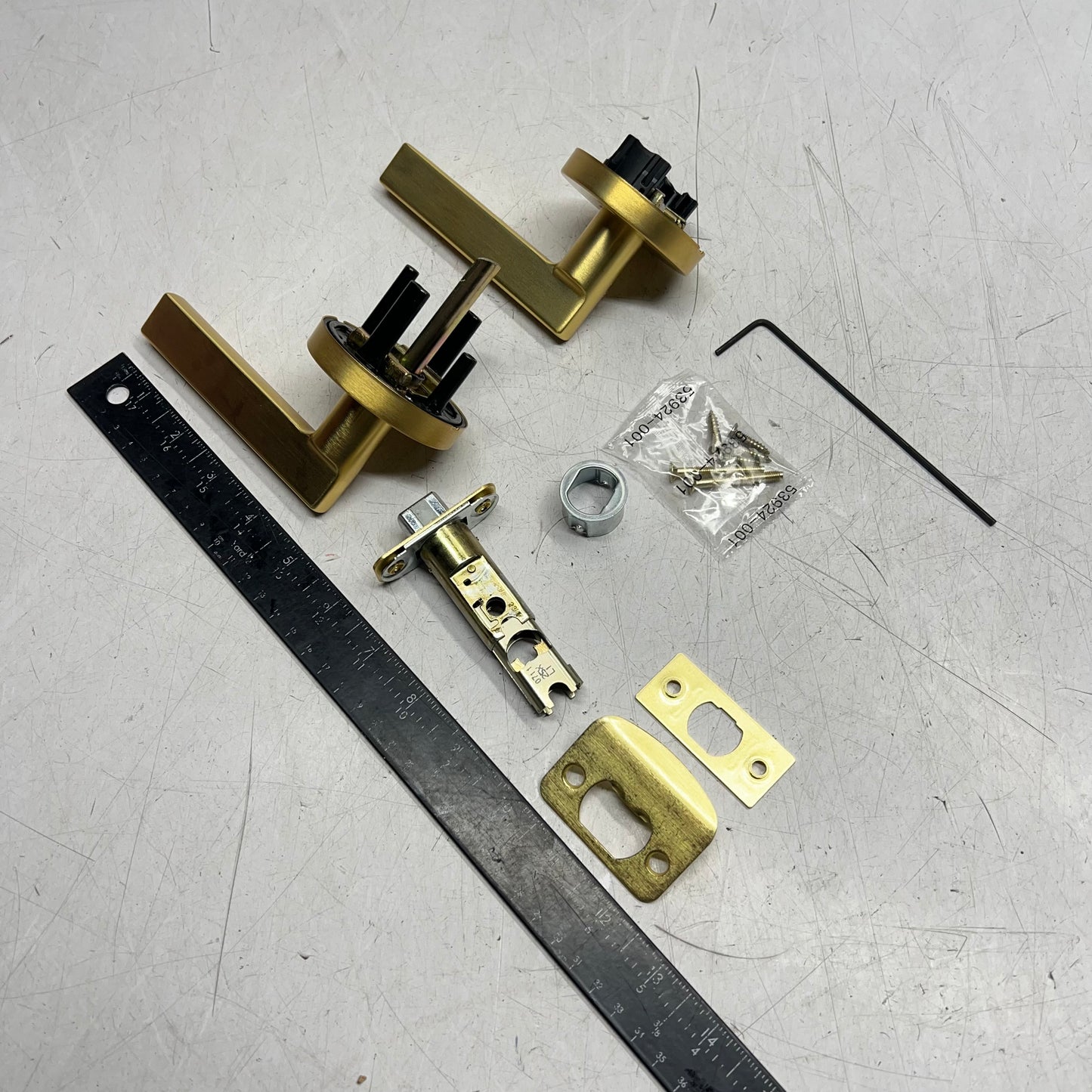 KWIKSET Halifax Passage/hall Closet Handle & Hardware Satin Brass 97200-996