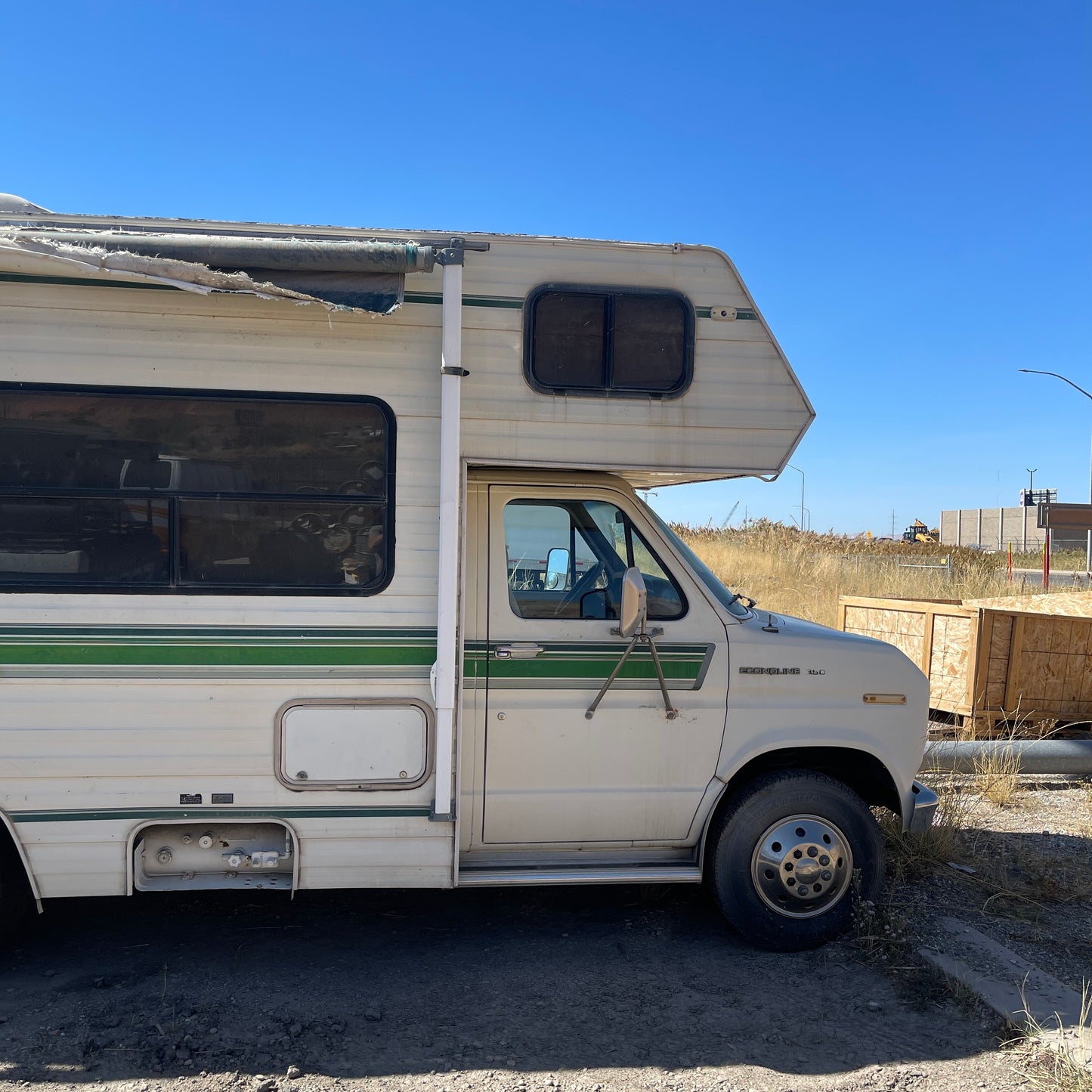 1988 FORD Ecoline 350 ELITE RV / Camper (Starts, Runs, AS-IS)