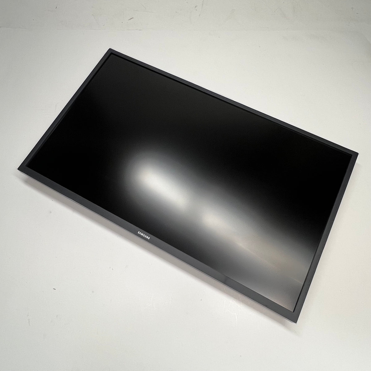 SAMSUNG Led Viewfinity Monitor W/ Amd Freesync 32" 60Hz 4ms Dark Grey U32J590