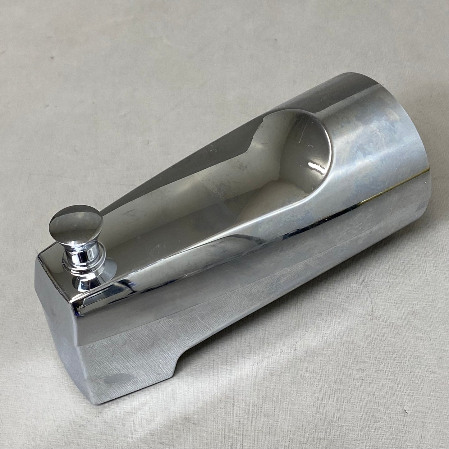 MOEN (3 Piece) Single Handle Tub/Shower Trim Kit 7.62"x7.62"x4.75" Chrome TL471