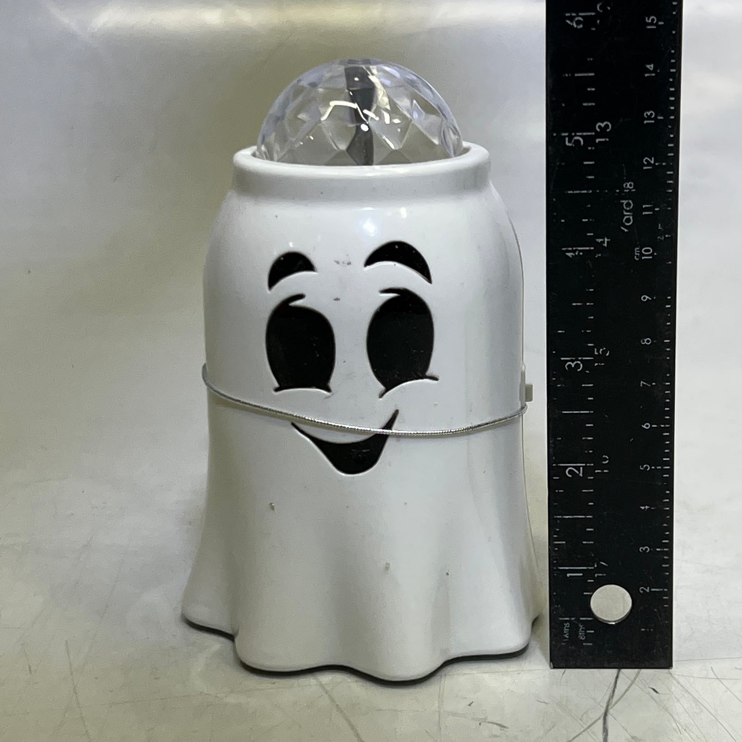 MAGIC SEASON Halloween Table Show 360 Rotation, White 702922