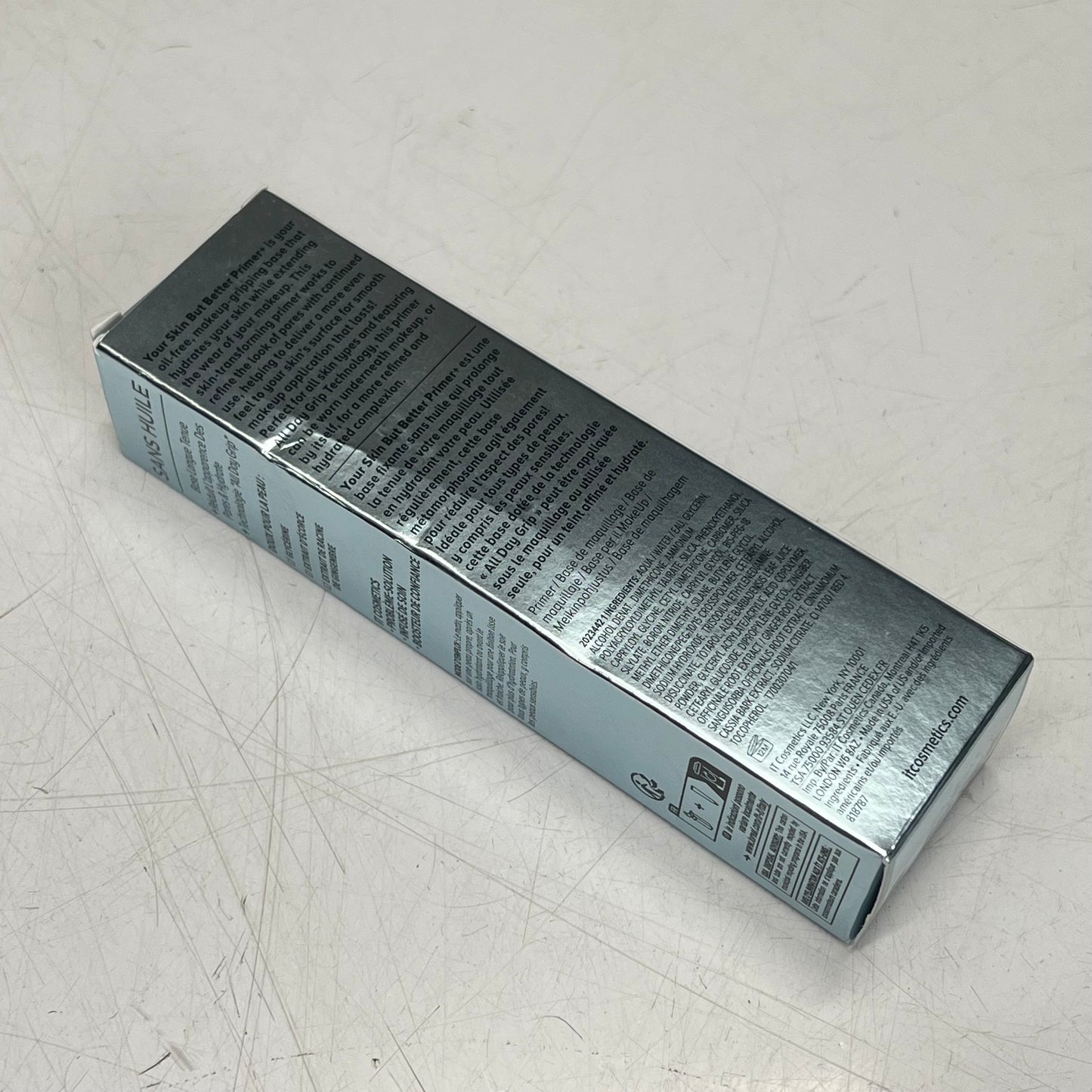 IT COSMETICS  Your Skin But Better All Day Makeup Gripping Primer Oil-free  1 oz