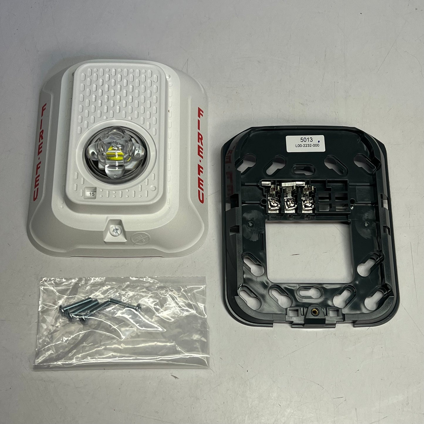 SYSTEM SENSOR LED Strobe Indoor Wall Mount Fire Alarm 24VDC White SWELD-B