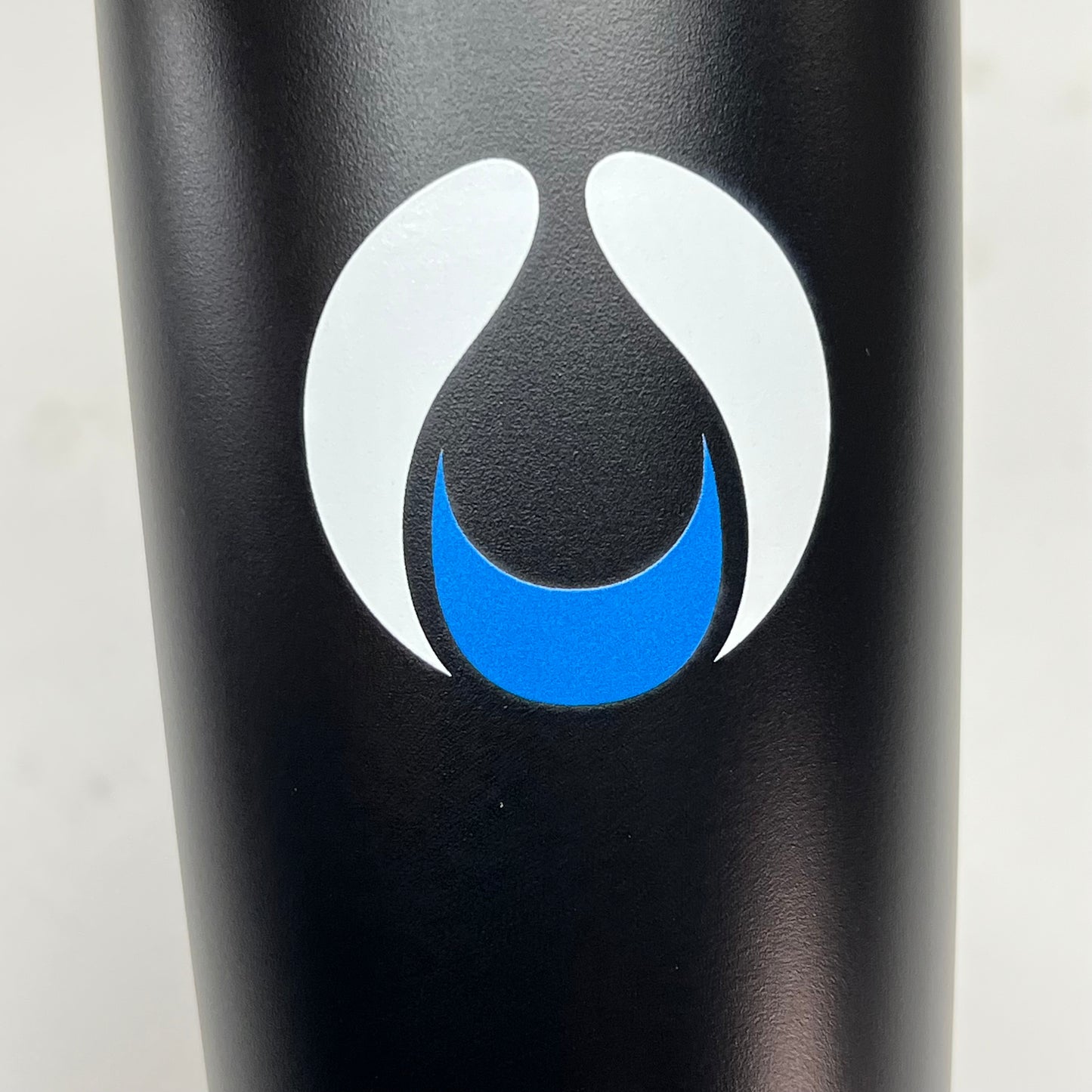ZA@ ORCA PLUNGE Hot & Cold Beverage Tumbler W/ Logo 20oz Black (As-Is)