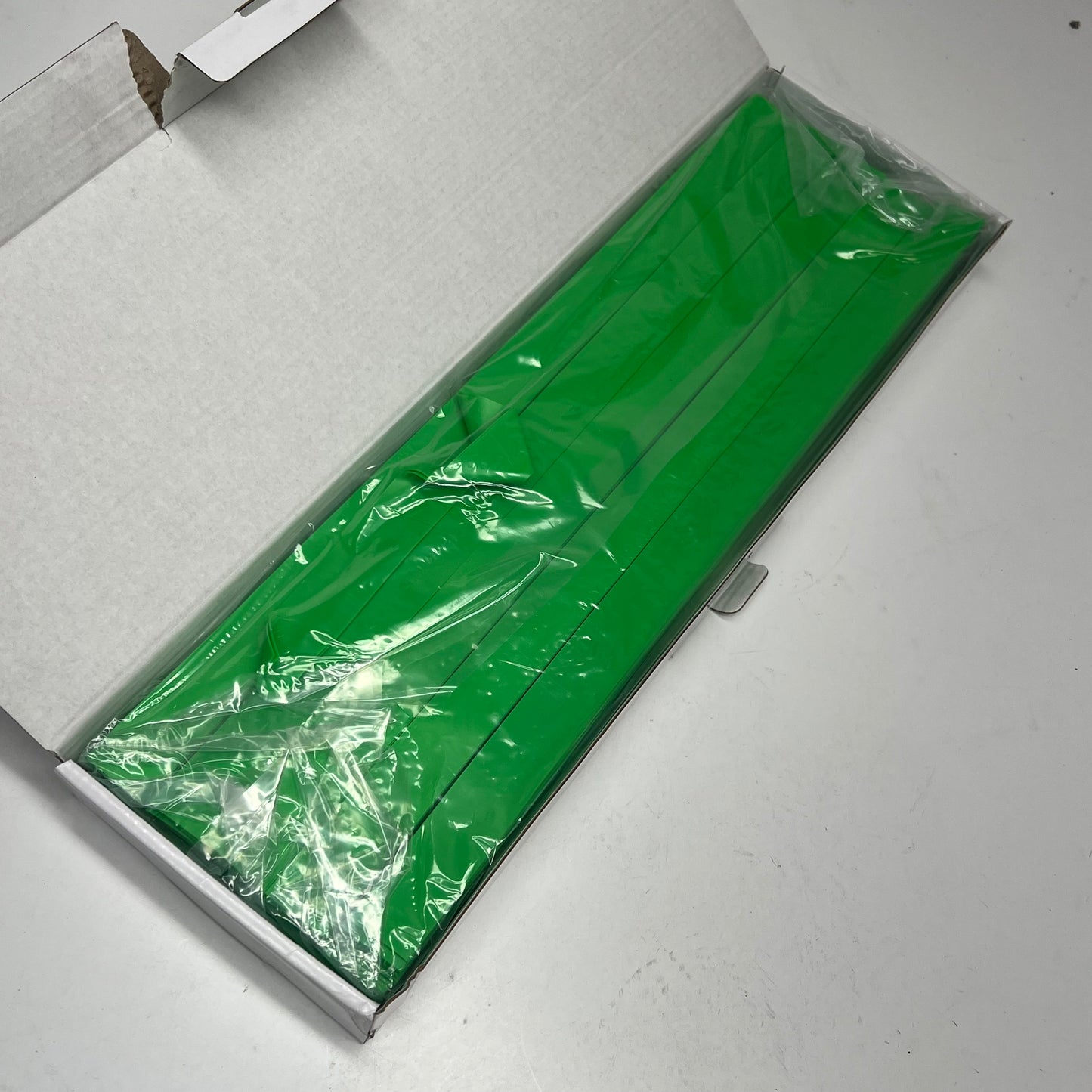 CARESFIELD (250 PACK) Non-latex Disposable Smooth Tourniquets 1"x18" 48NLG-FP