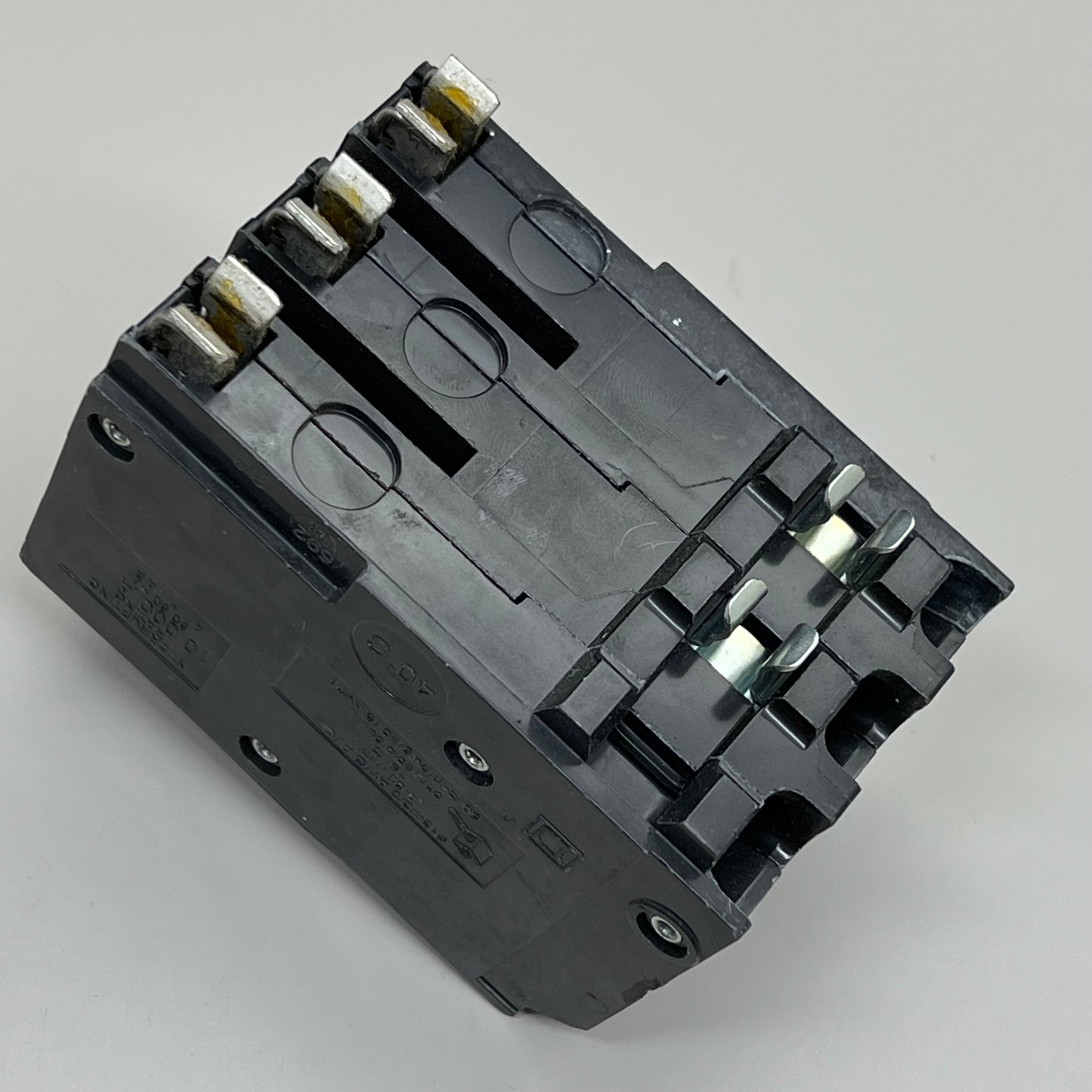 SQUARE D 70 AMP Circuit Breaker Plug-In 240 Volt 50/60 Hz 3 Pole QO370