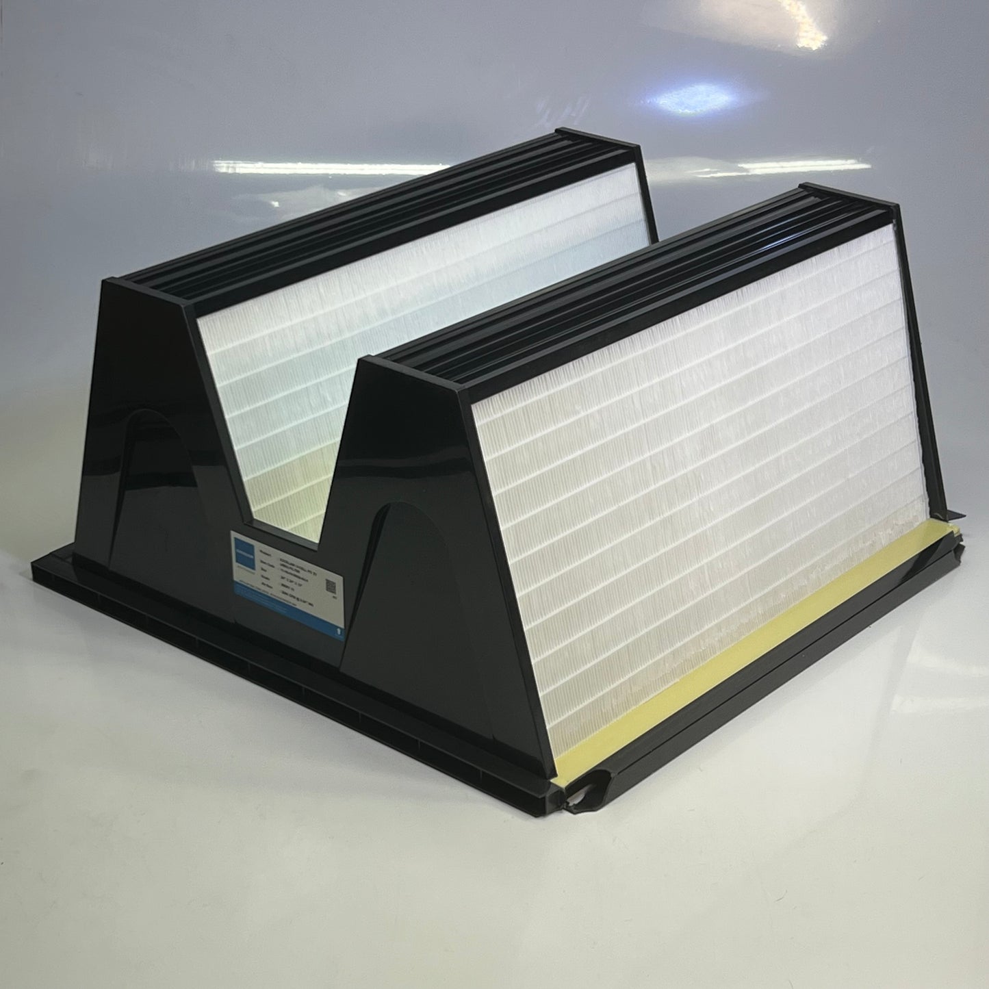 ZA@ EXCELAIR Air Filter V-CELL FG 2V Sz 24" x 24" x 12" (AS-IS, A Little Damage in the Corners)