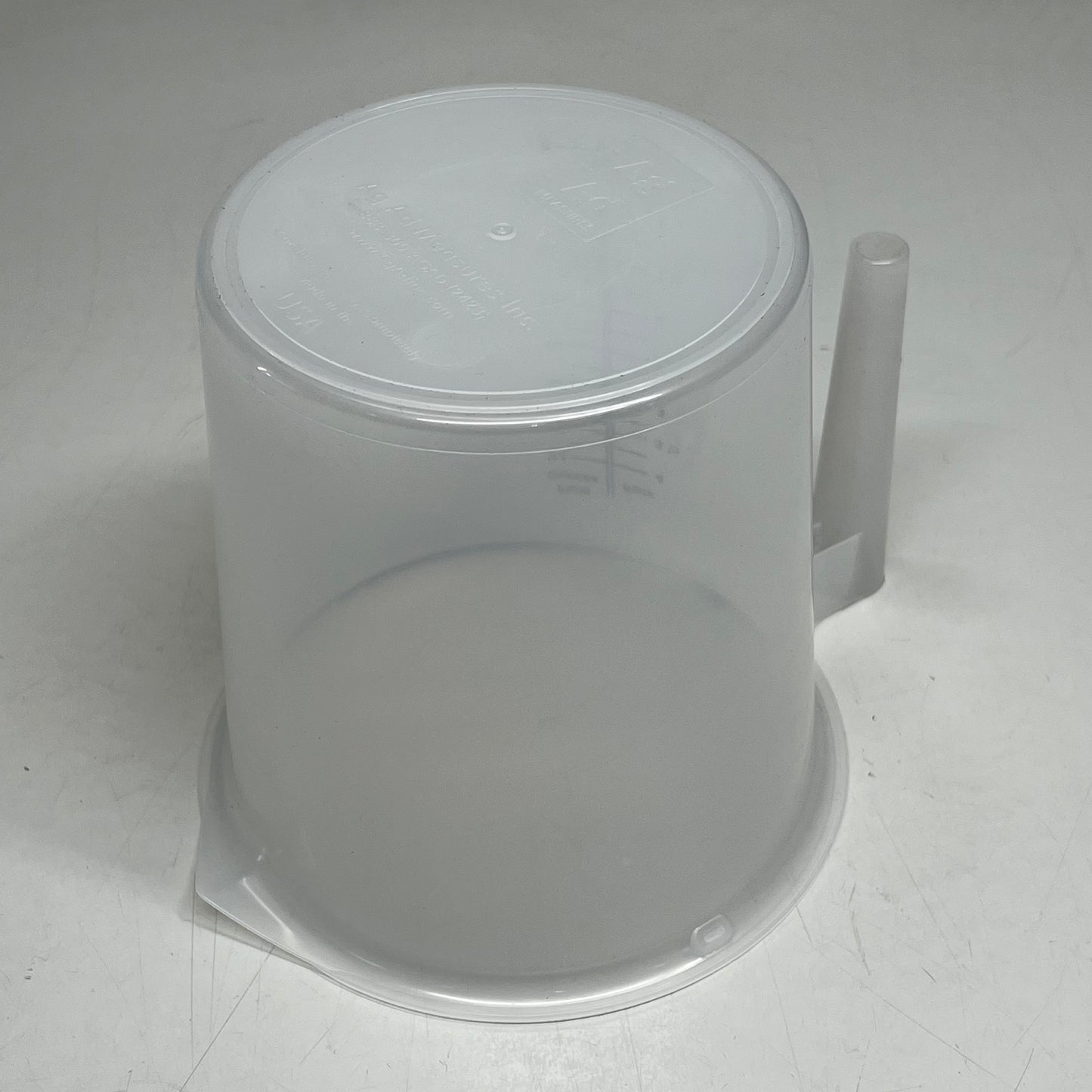 ZA@ AG AD MEASURES (2 PACK) Plastic Mac Pitcher W/ Handle & Spout 2 Quart Clear