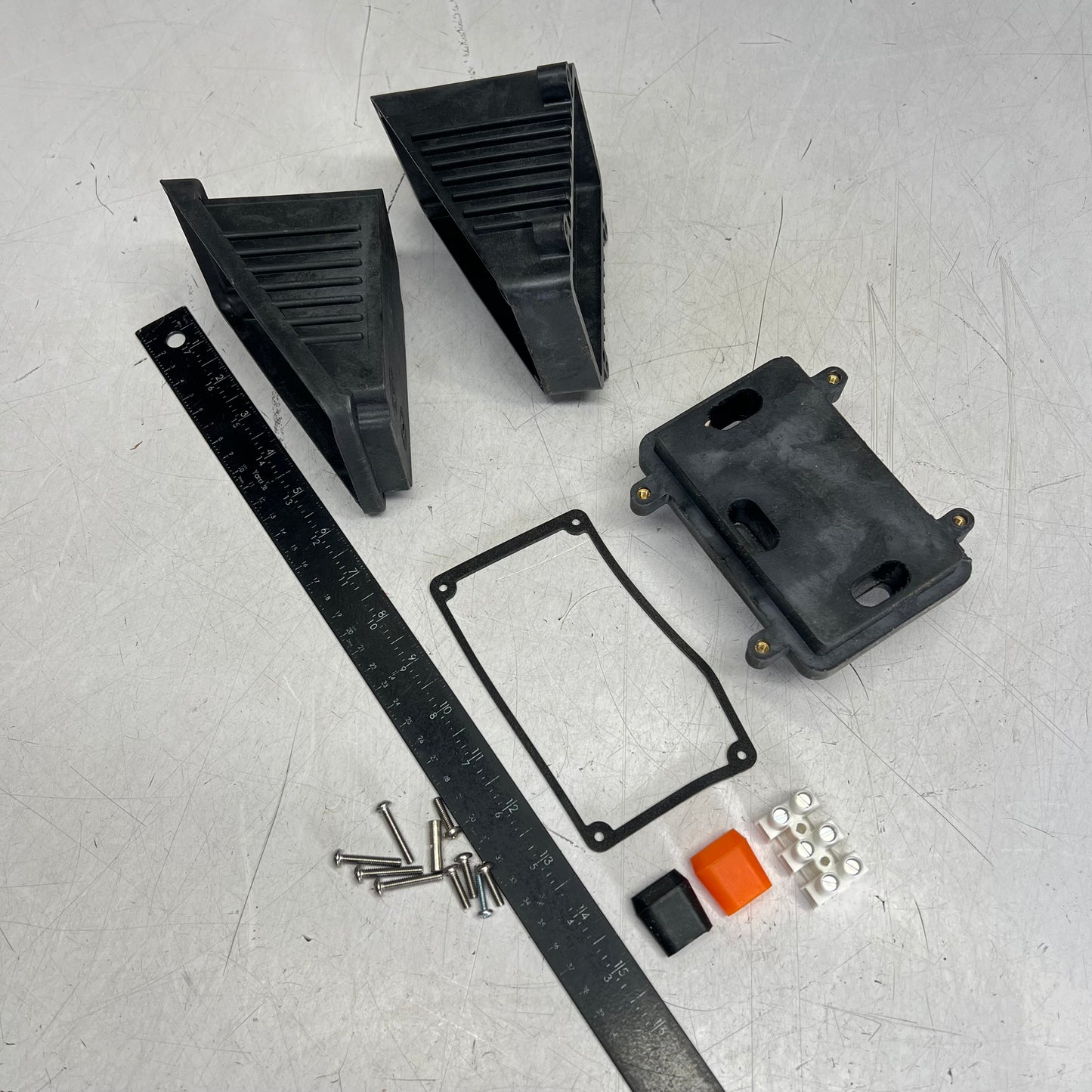 CHROMALOX RTPC Power Connection Kit for Rapid Trace Heating Cables Black 389554