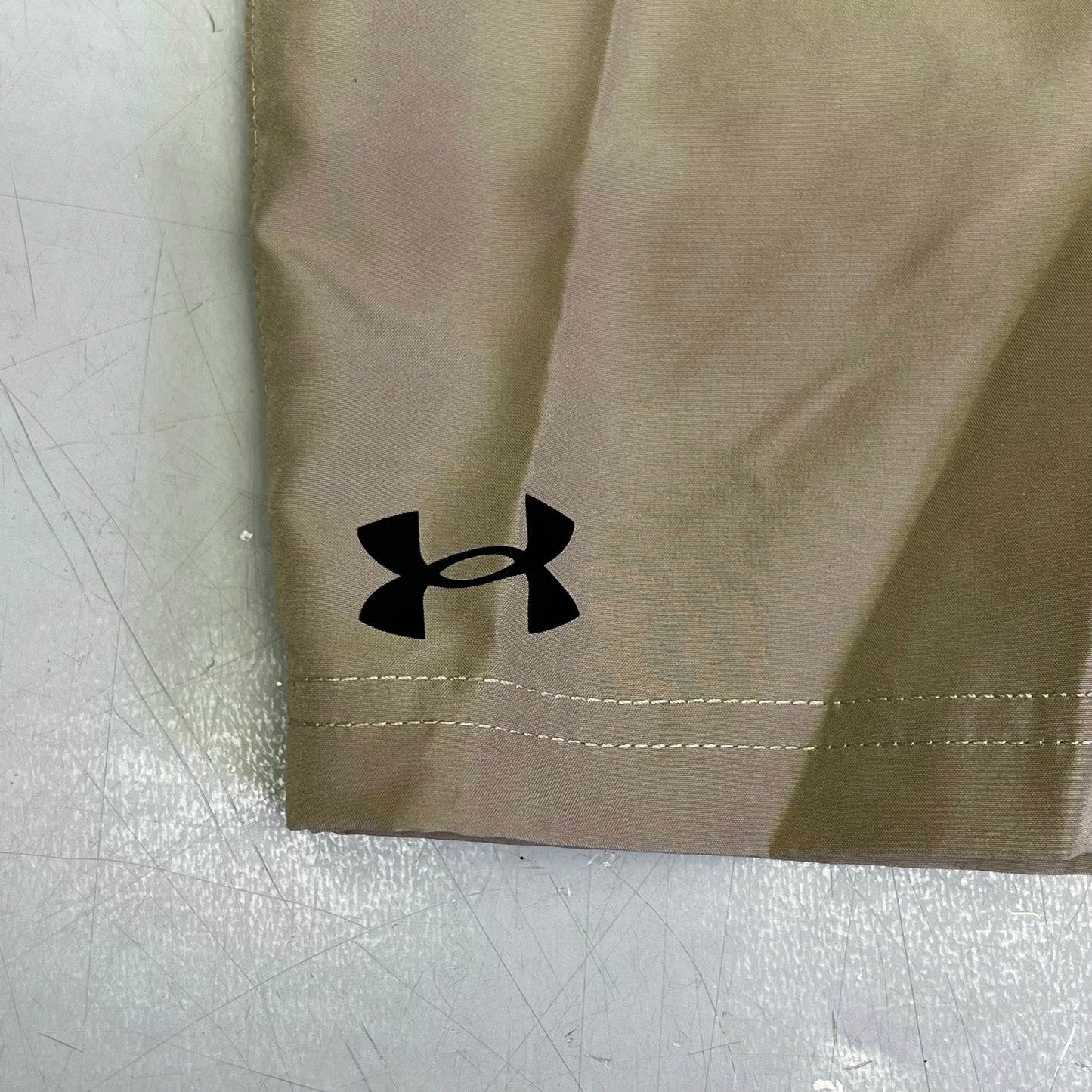 UNDER ARMOUR Toddler Woven T-Shirt & Shorts Set Boys Sz 3T Khaki/Black UASII38D