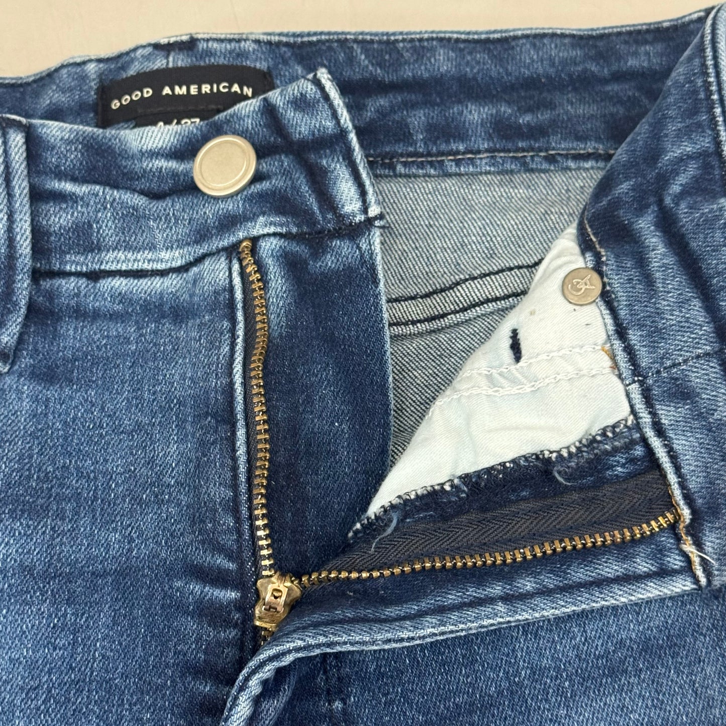 GOOD AMERICAN Good Legs Crop Mini Boot Jeans Women's Sz 4 Indigo891