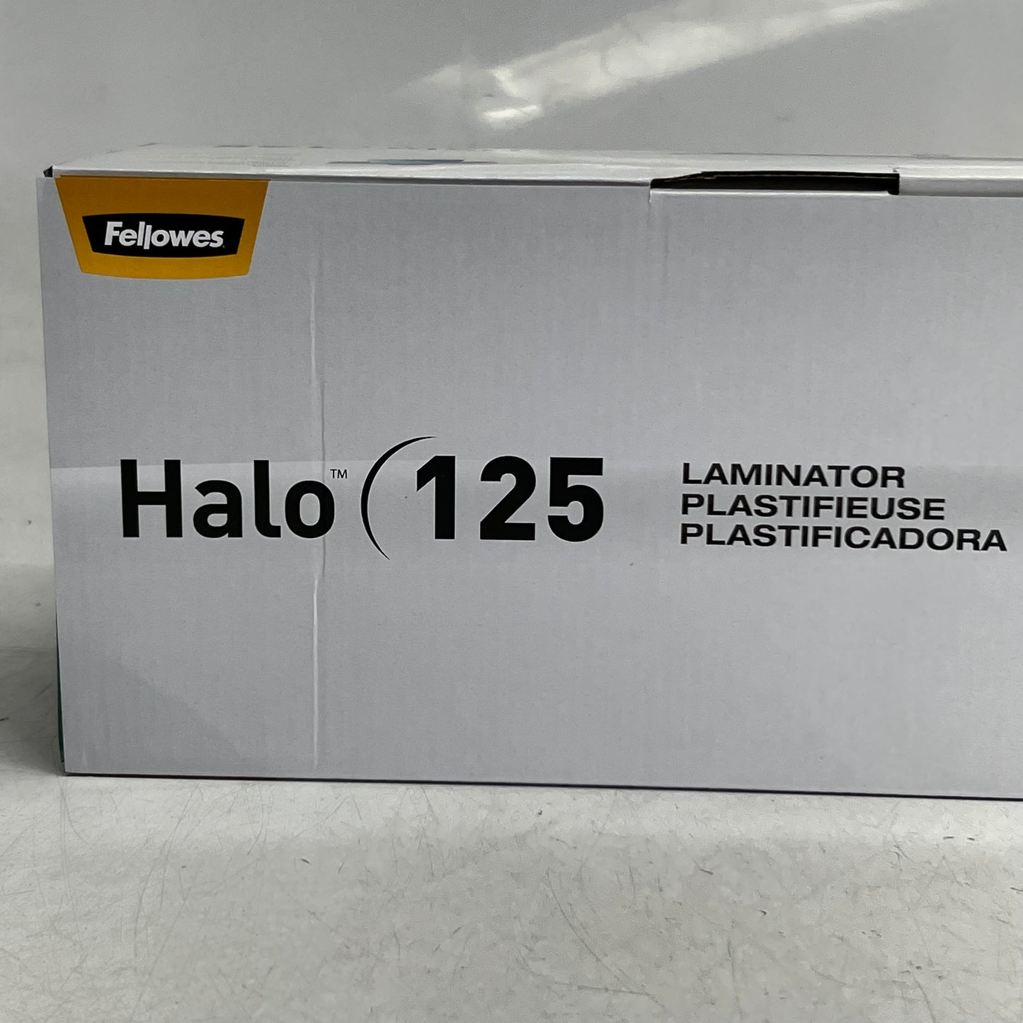 FELLOWES Halo 125 Laminator 16"L x 3.5"W x 2.5"H White CRC57531