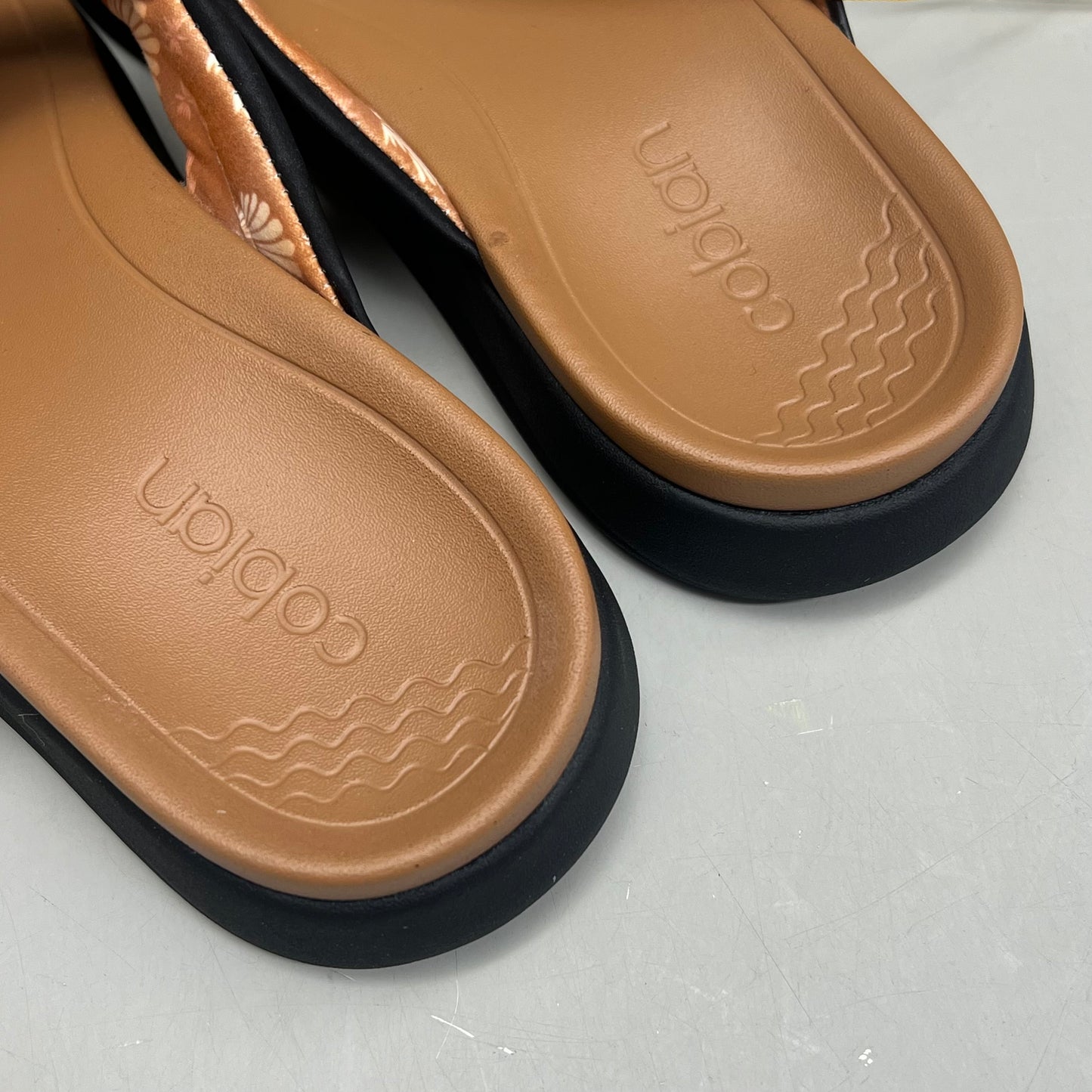 COBIAN Darby Synthetic Suede Strap Sandals Women's SZ 7, EU 37 Black DAR24-001-7