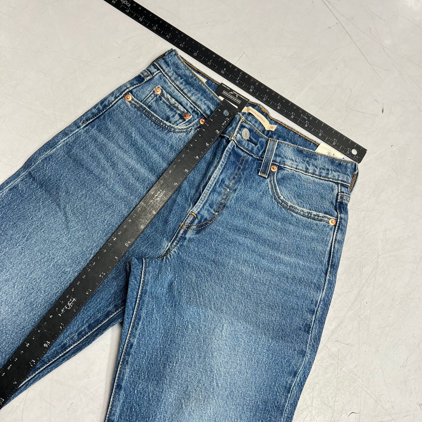 LEVIS High Rise Wedgie Bootcut Jeans Women's Sz 26x32 Fair Point Psk A87100002